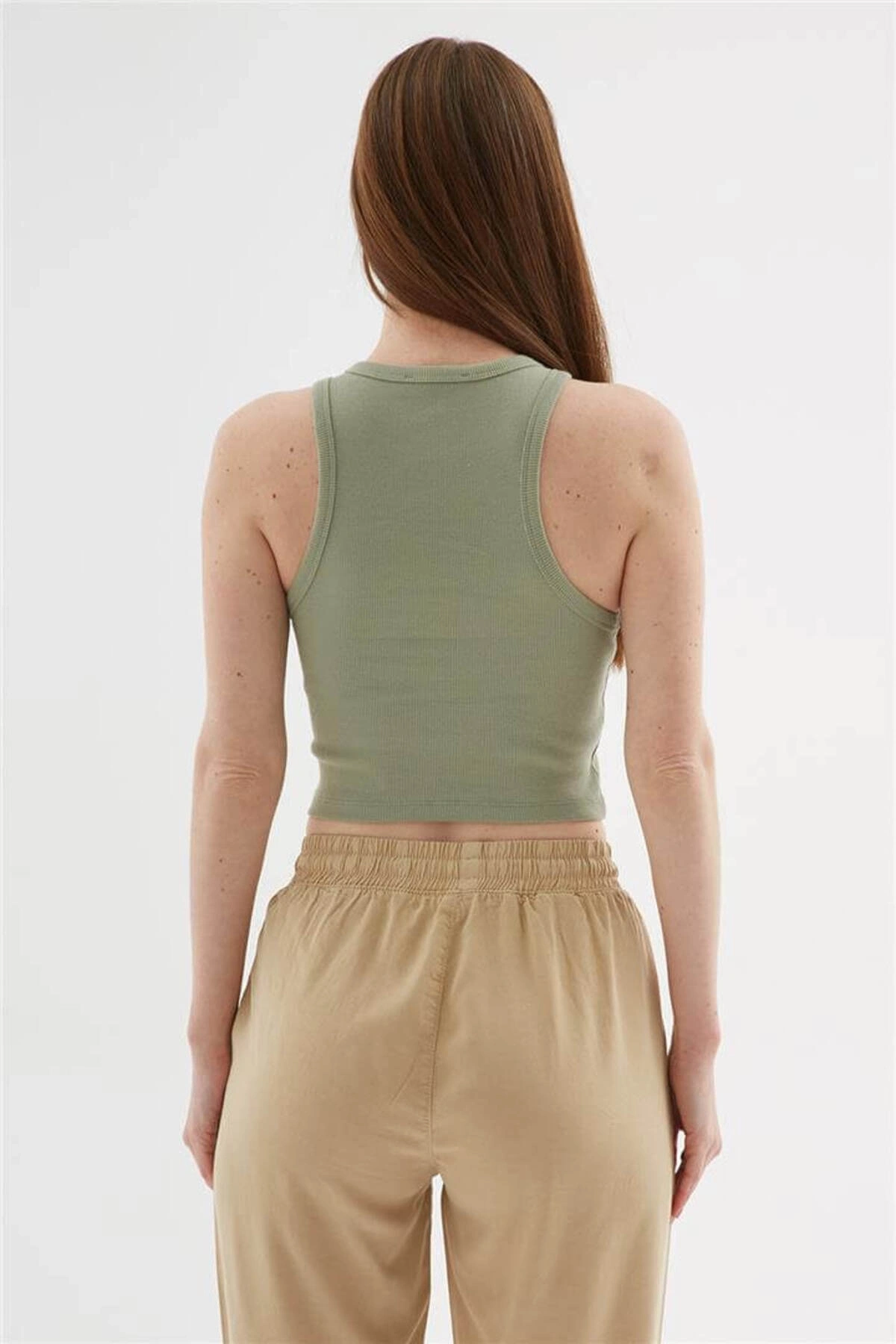 Fashion Friends Crop Atlet Haki
