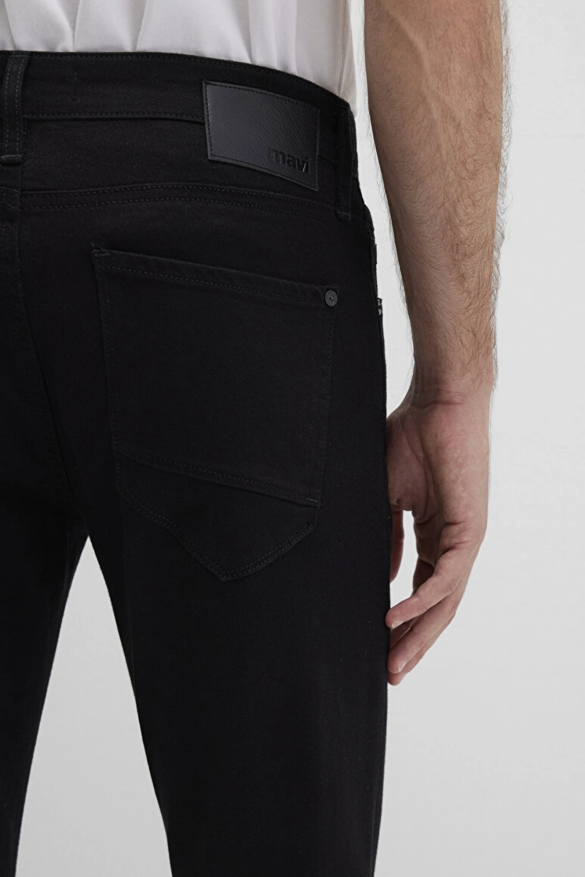 James Siyah Comfort Jean Pantolon