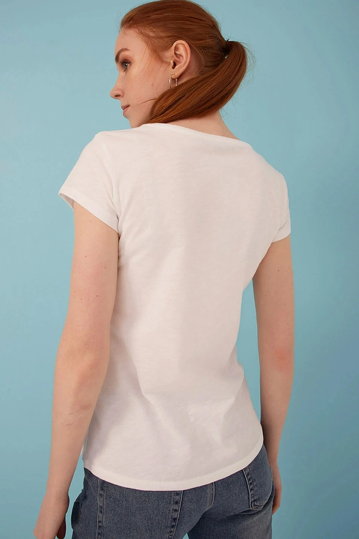 Kadın Beyaz V Yaka Tshirt