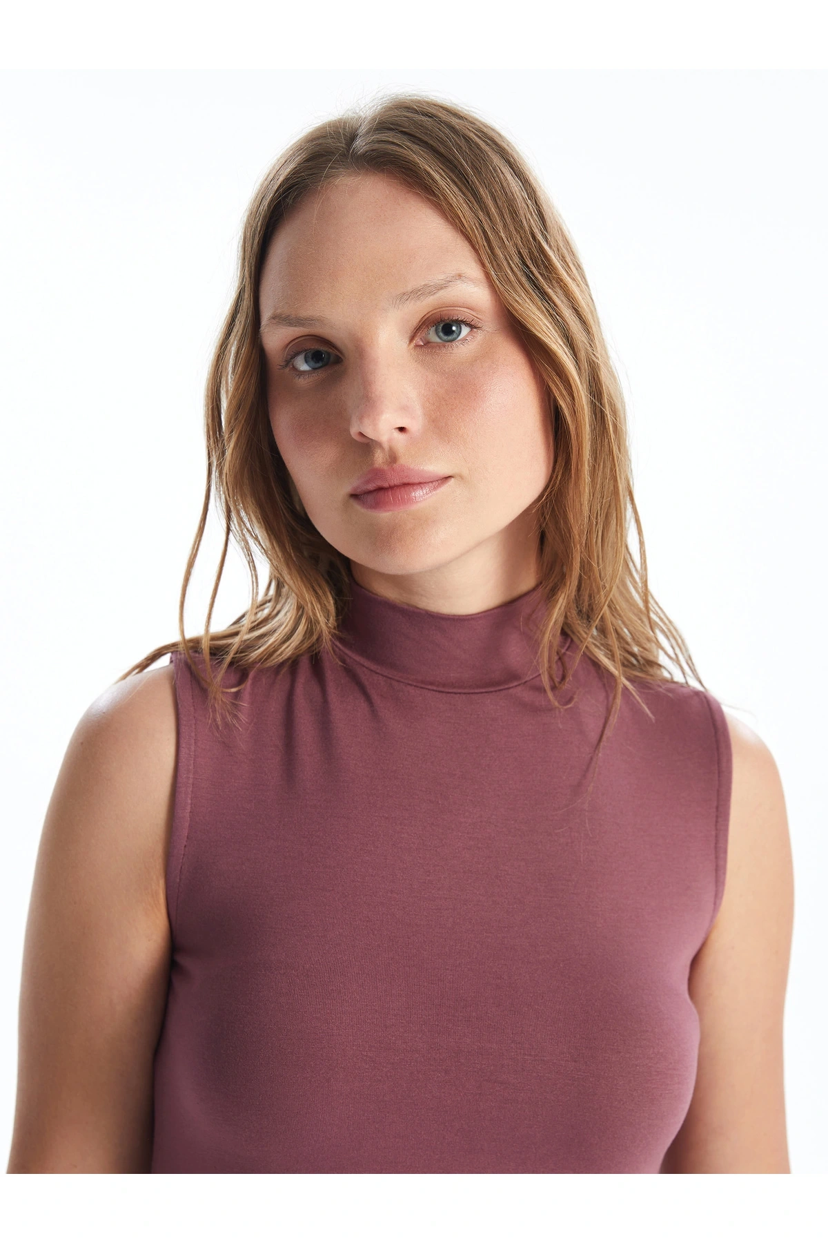 Kadın Dik Yaka Düz Atlet