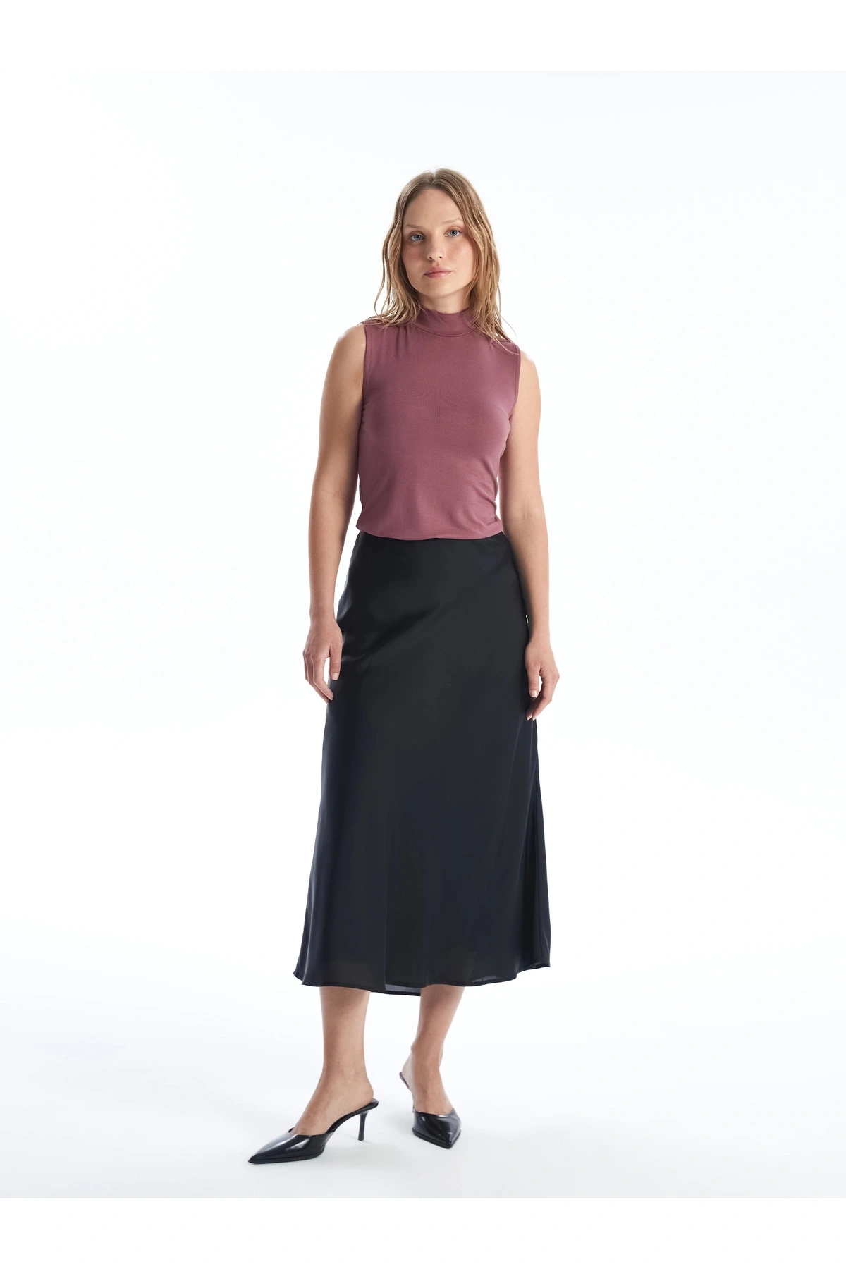 Kadın Dik Yaka Düz Atlet