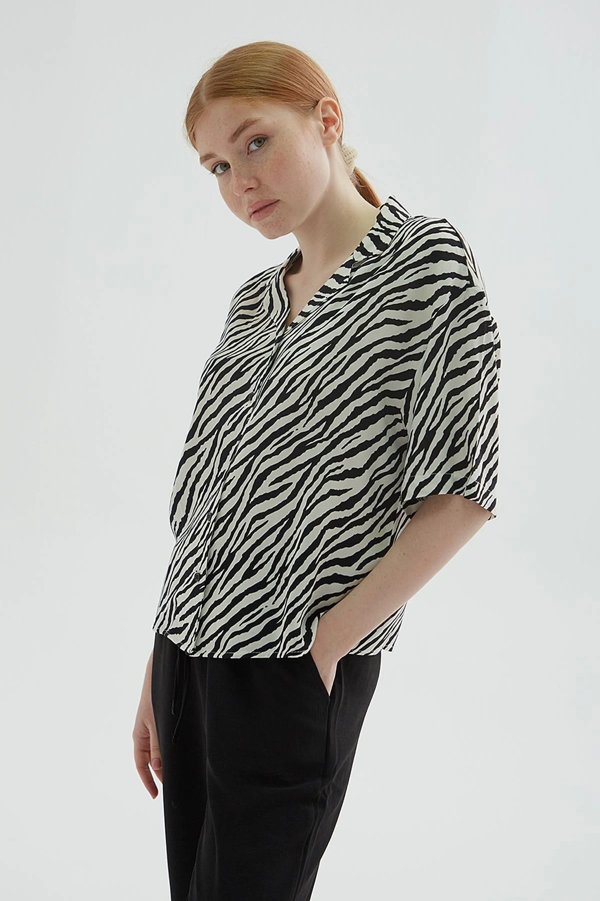 Kısa Kollu Gömlek Siyah