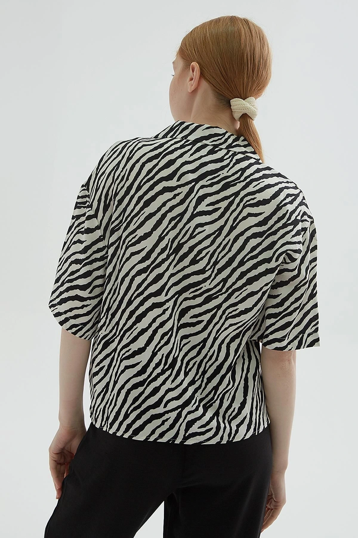 Kısa Kollu Gömlek Siyah