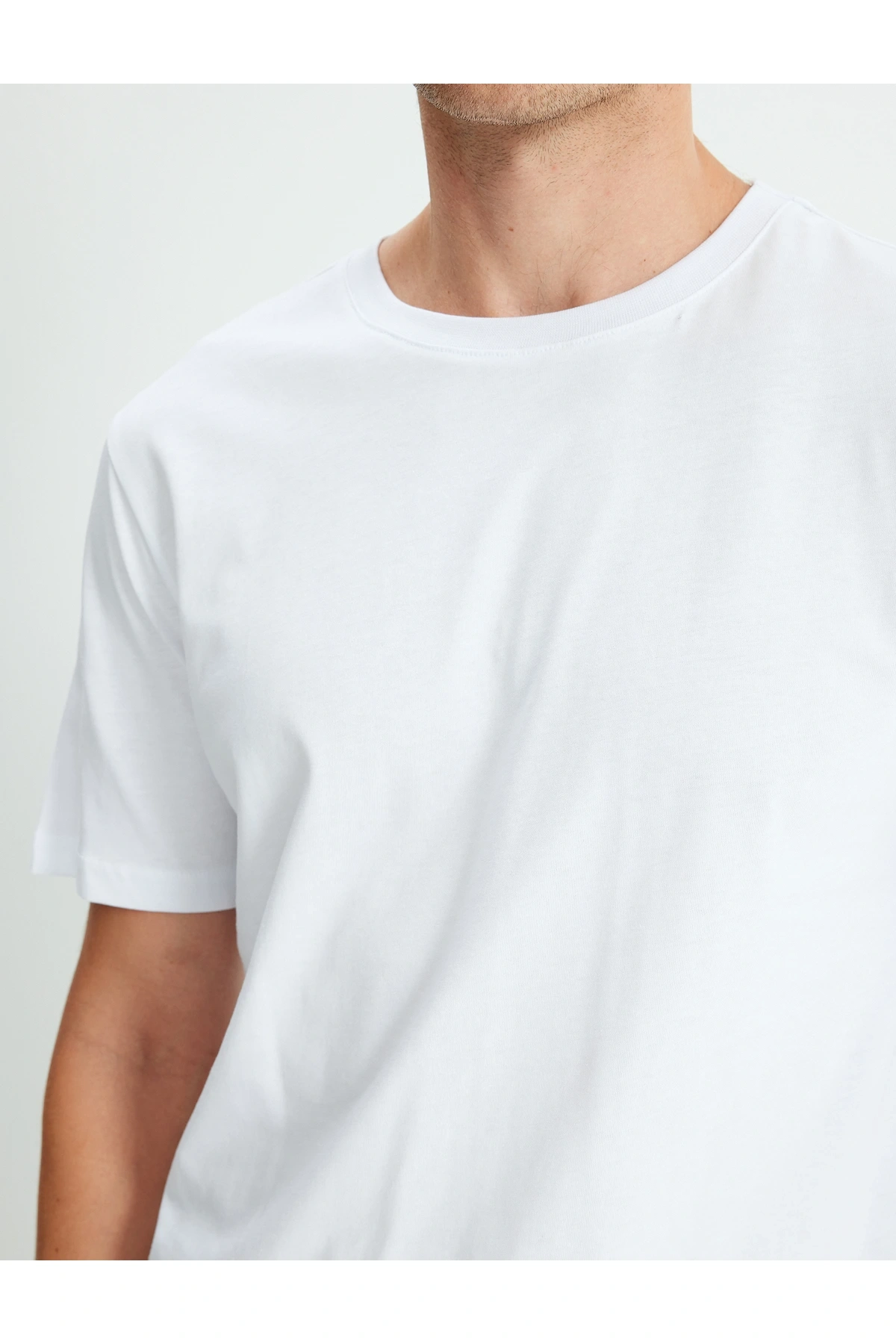 Kısa Kollu Pamuklu Bisiklet Yaka Basic Tişört