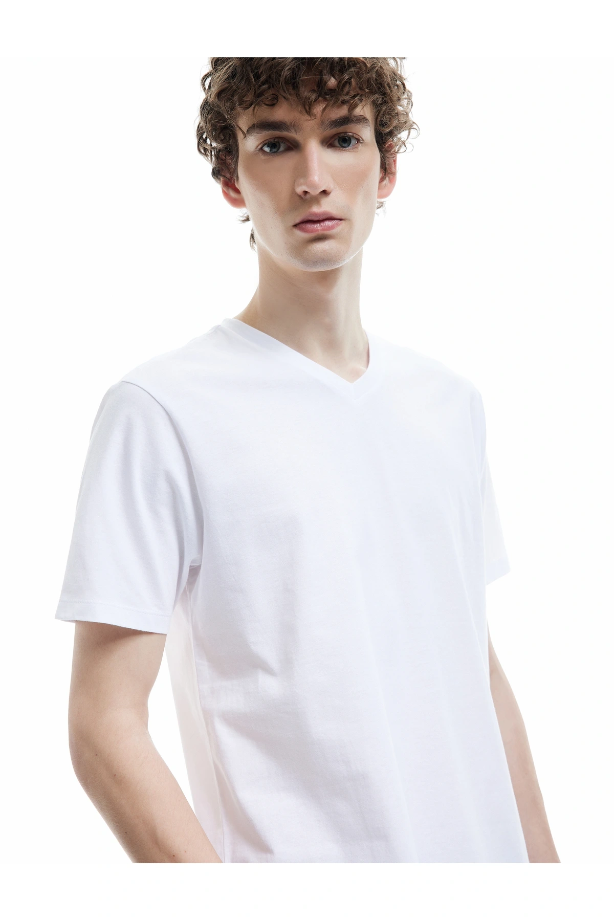 Kısa Kollu V Yaka Pamuklu Basic Erkek Slim Fit Tişört