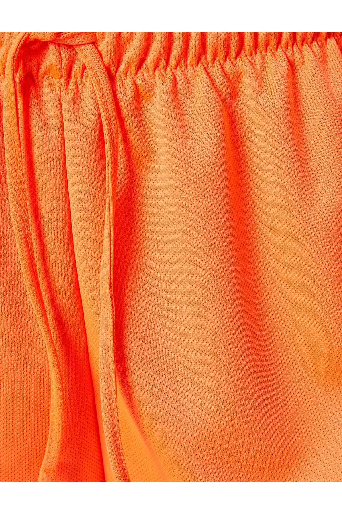 Koşu Şortu Beli Bağlamalı Bol Kalıp