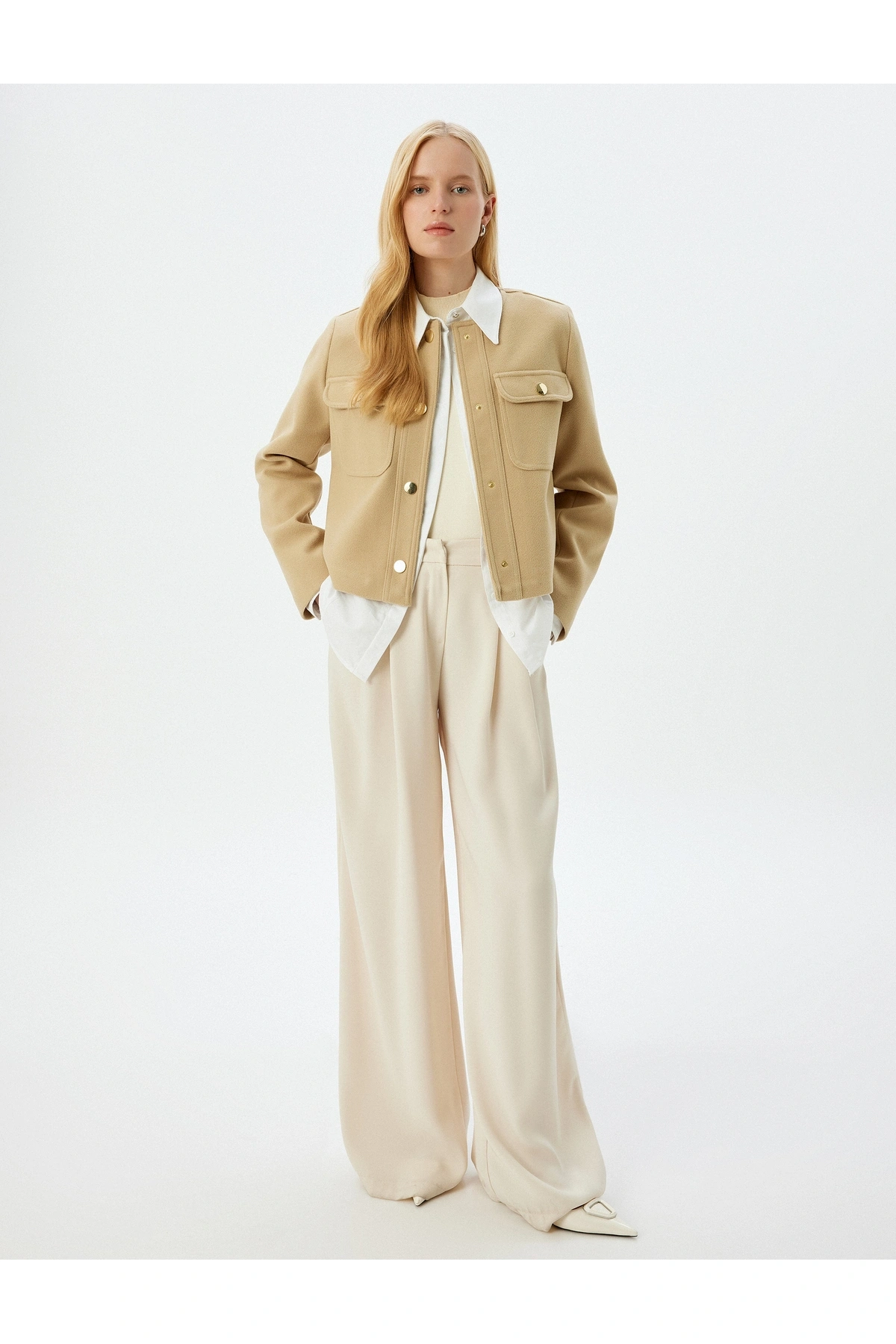 Koton Düğmeli Cepli Kısa Kaşe Ceket