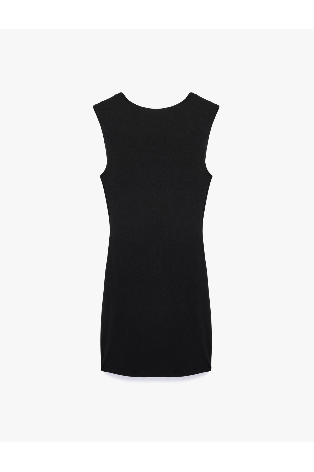 Koton Slim Fit Kolsuz Bisiklet Yaka Metal Aksesuarlı Mini Elbise