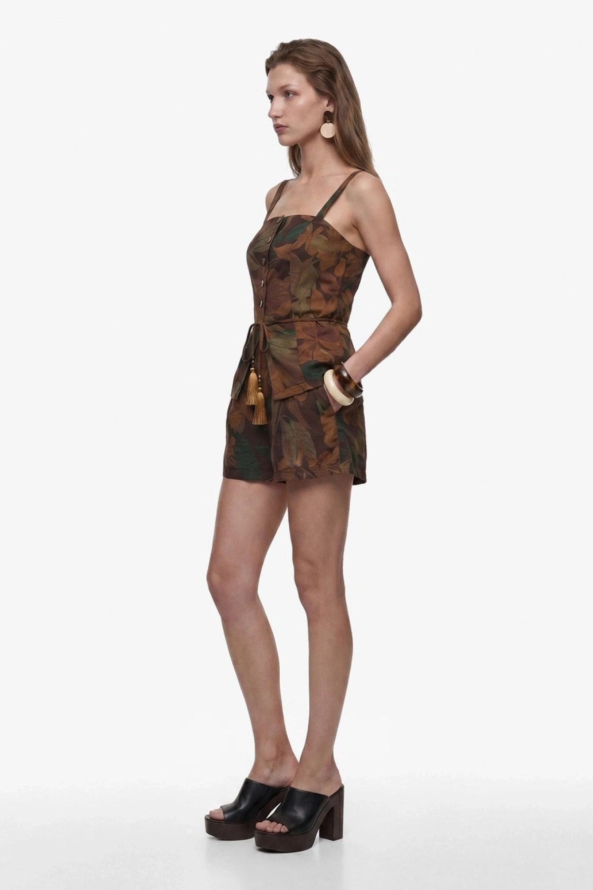 Koton X Melis Ağazat - Viskon Floral Desenli Püskül Detaylı Mini Şort