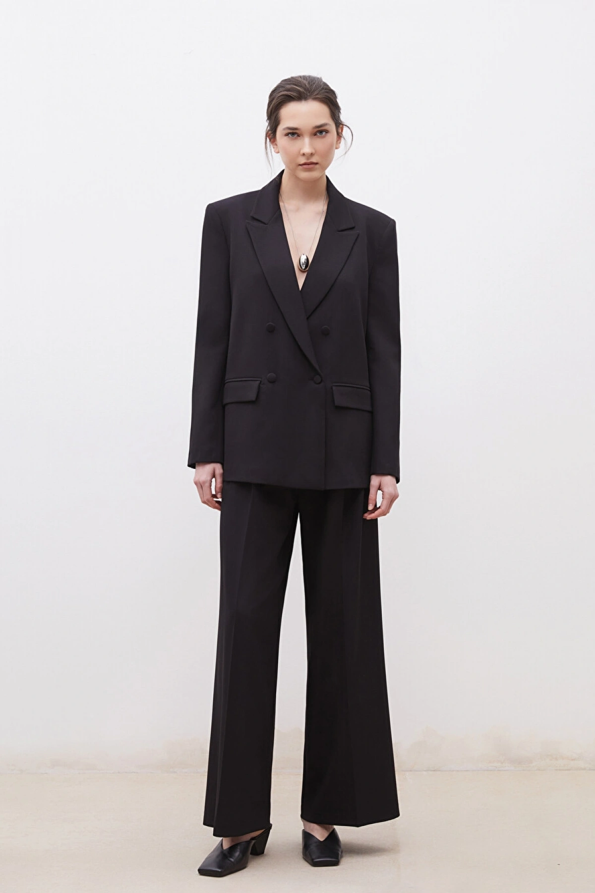 LC Waikiki Siyah Krep Kadın Blazer Ceket