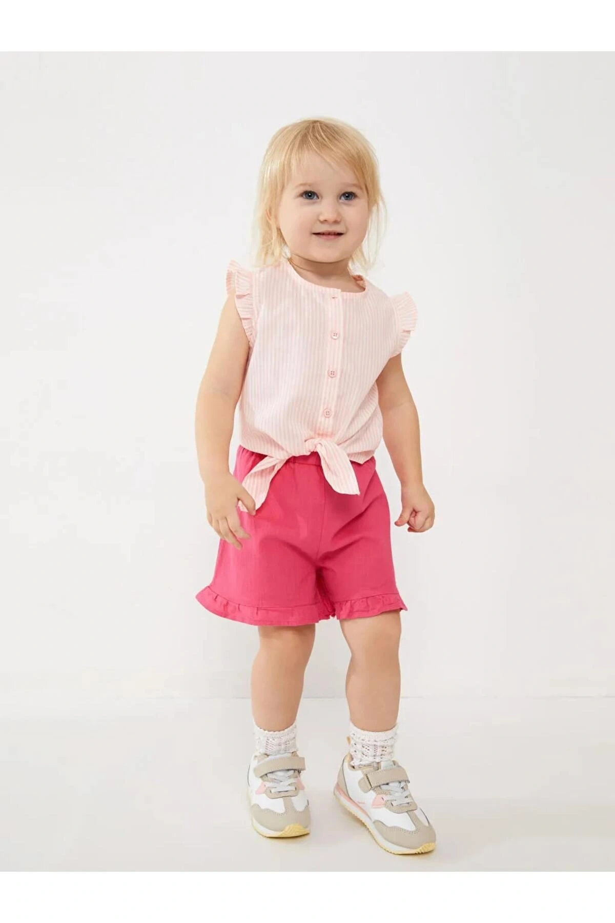 LCW baby Pembe Beli Lastikli Basic Poplin Kız Bebek Şort