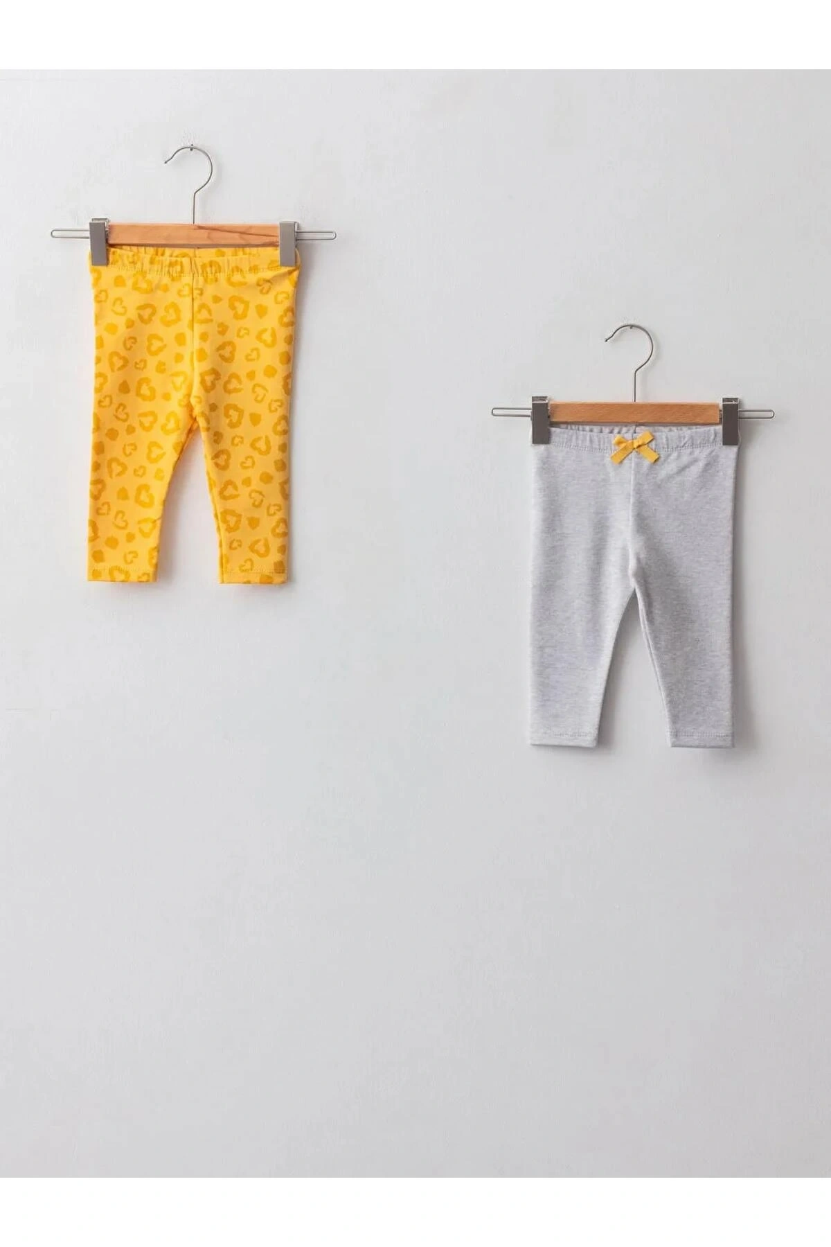 LCW baby Sarı Beli Lastikli Baskılı Kız Bebek Tayt 2li
