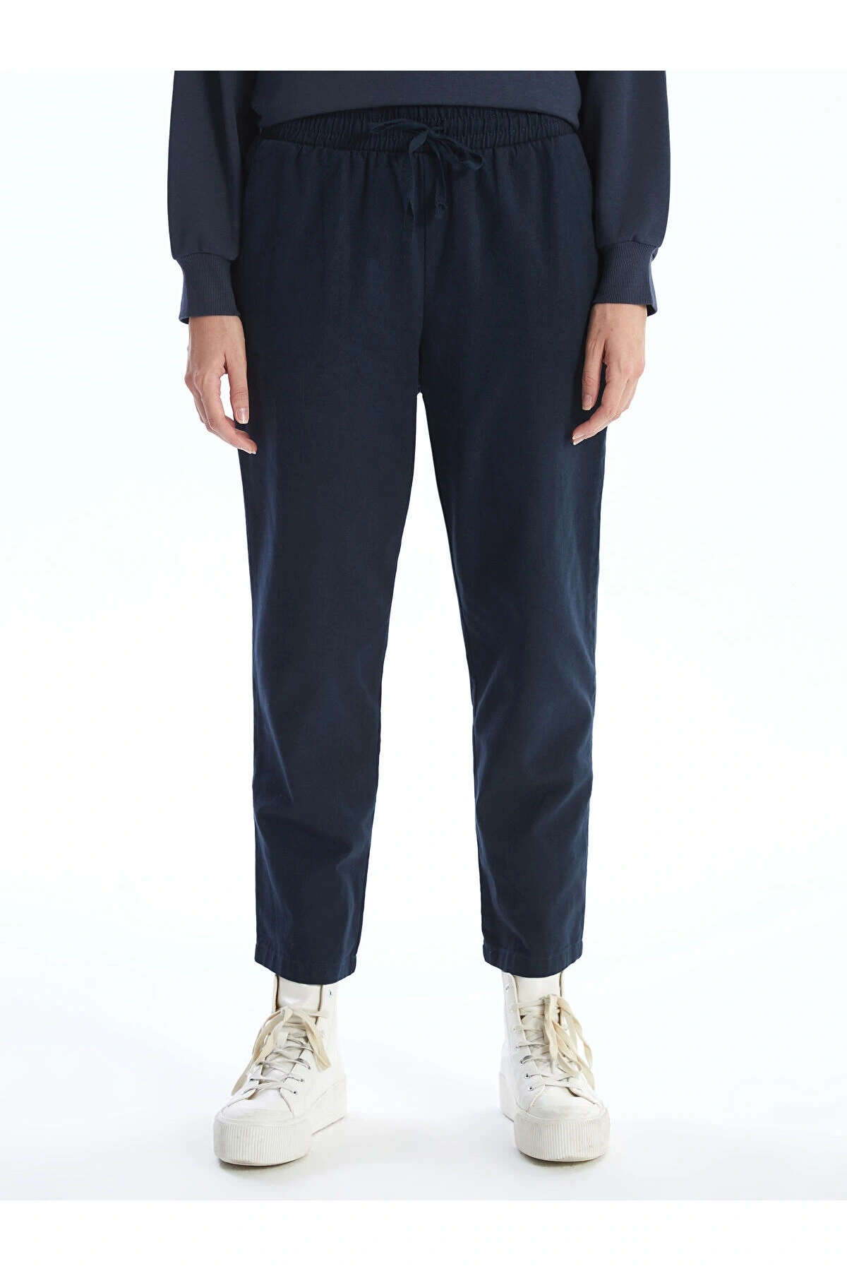Lcw Beli Lastikli Düz Gabardin Kadın Pantolon
