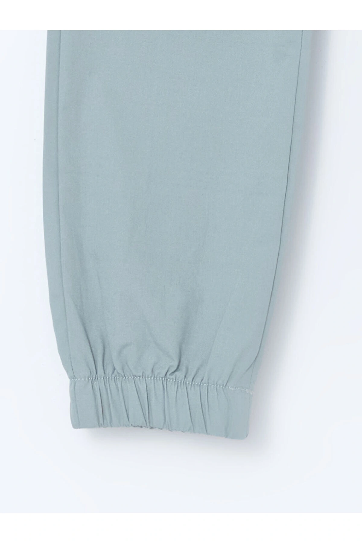 LCW Beli Lastikli Erkek Çocuk Jogger Pantolon