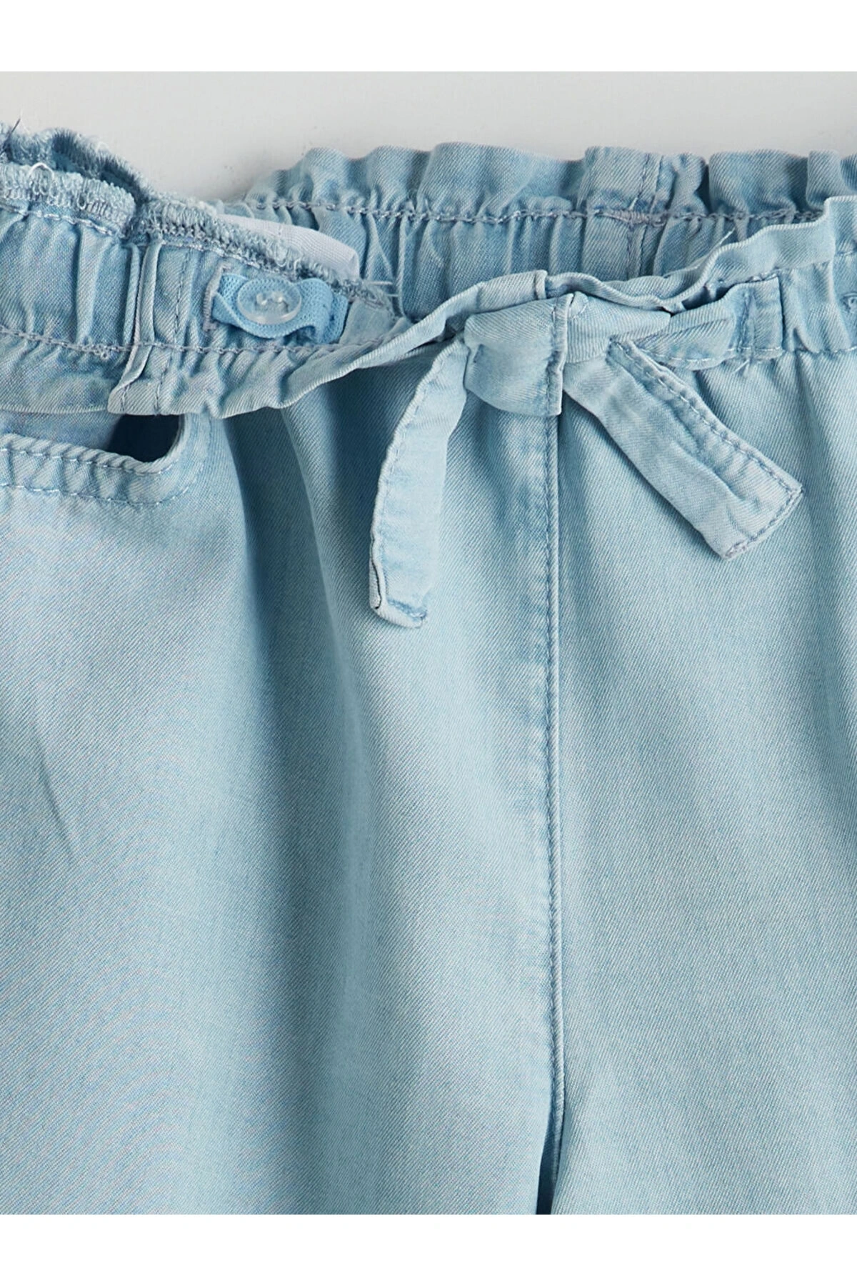 LCW Beli Lastikli Rahat Kız Çocuk Jean Pantolon