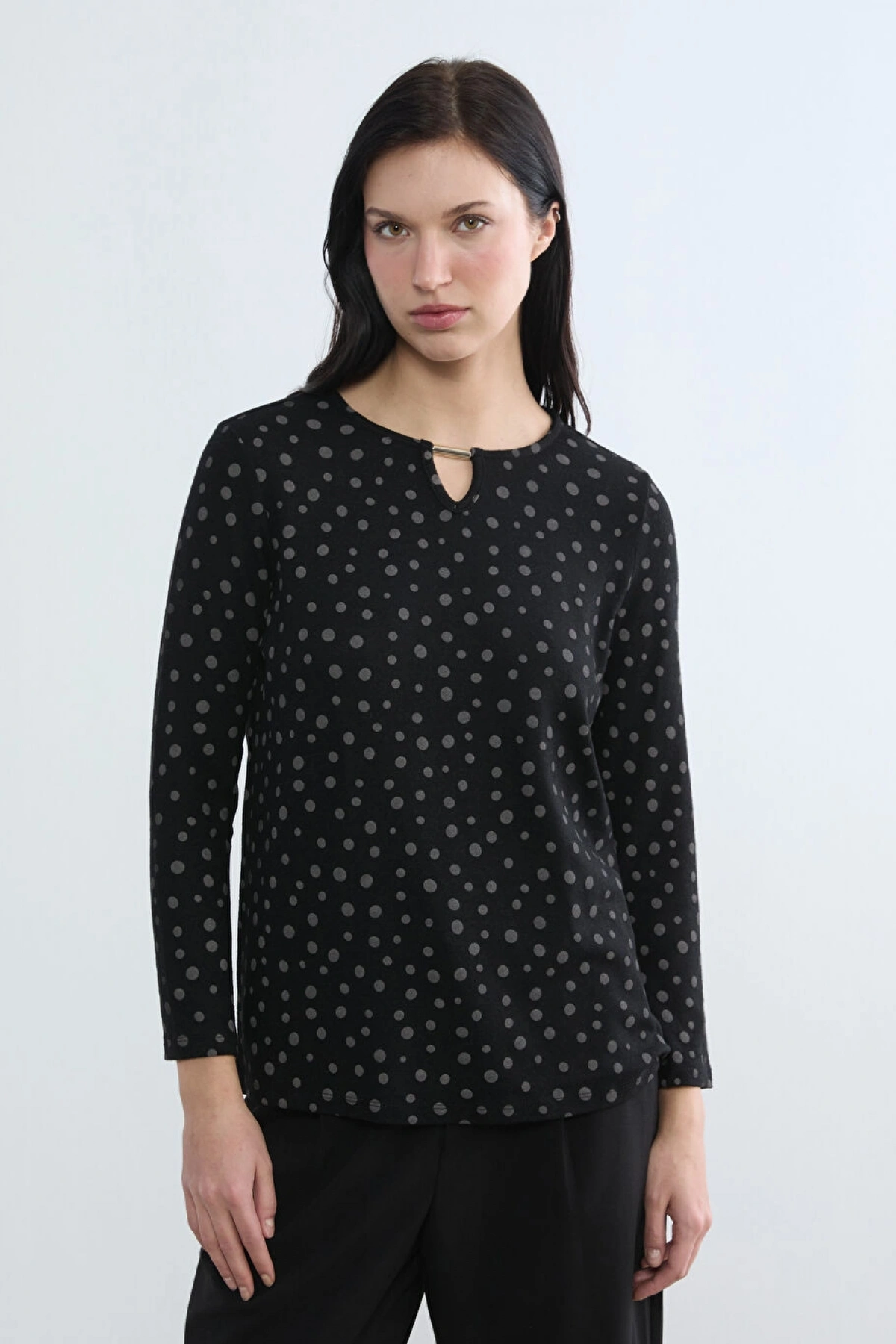 LCW Grace Siyah Bisiklet Yaka Desenli Bluz