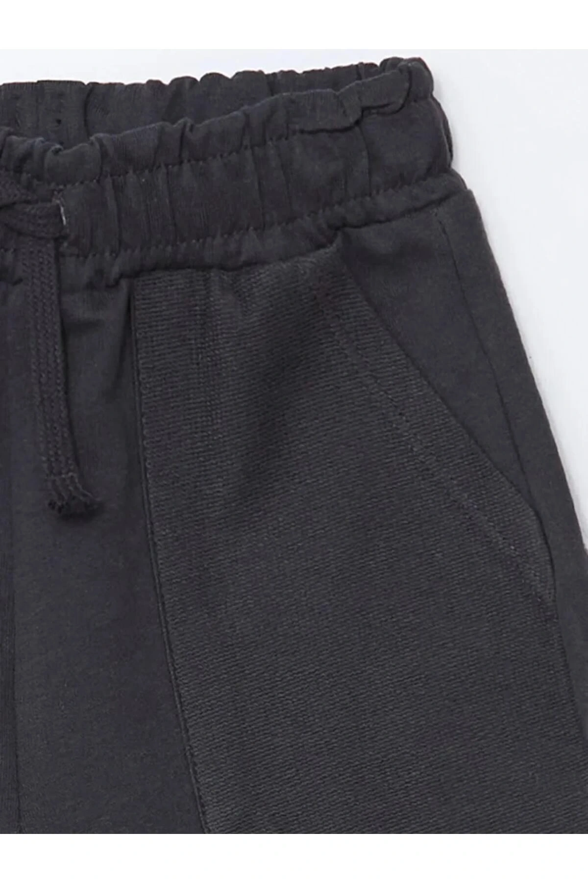 LCW Kids Antrasit Basic Beli Lastikli Pamuklu Erkek Çocuk Şort