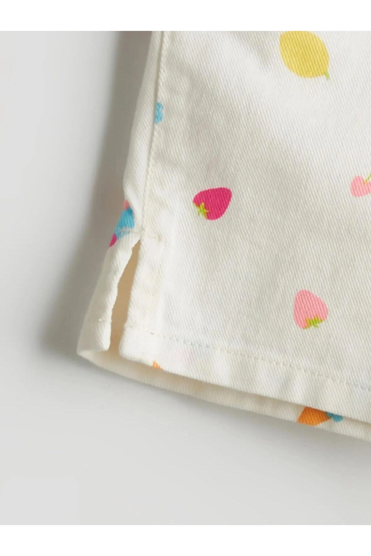 LCW Kids Beli Lastikli Gabardin Kız Çocuk Şort (S5)