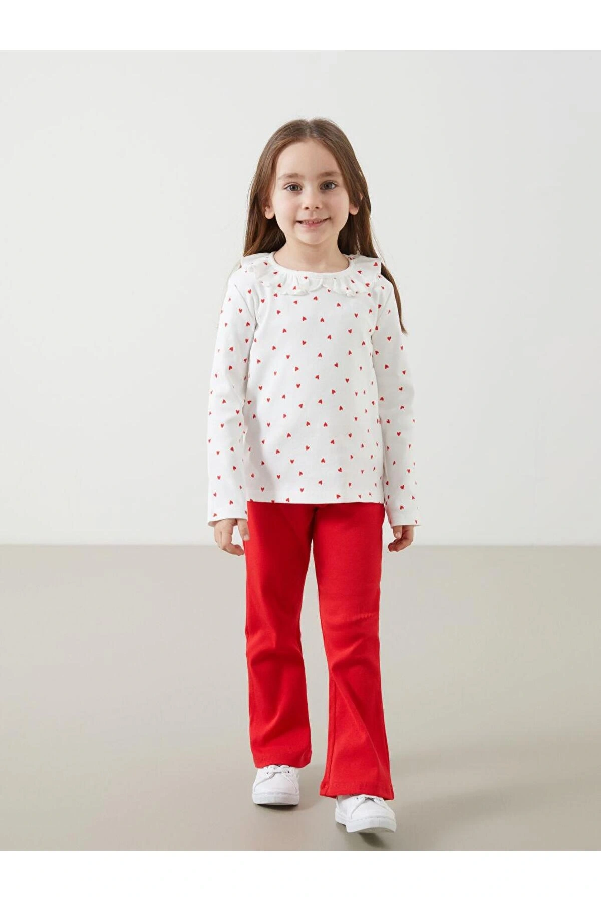 LCW Kids Ekru Bisiklet Yaka Baskılı Kız Çocuk Bluz ve Tayt Pantolon 2li