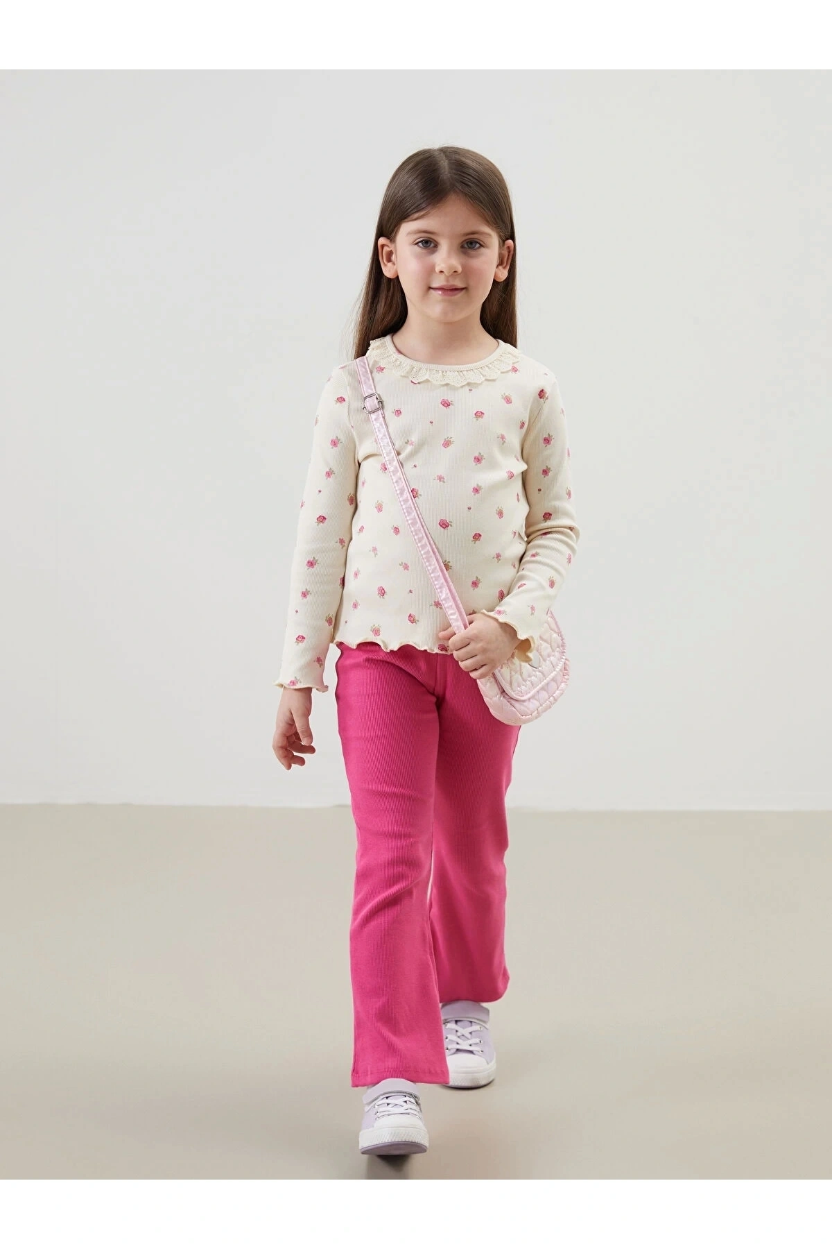 LCW Kids Ekru Çiçekli Dantelli Kız Çocuk Tişört ve Tayt 2li