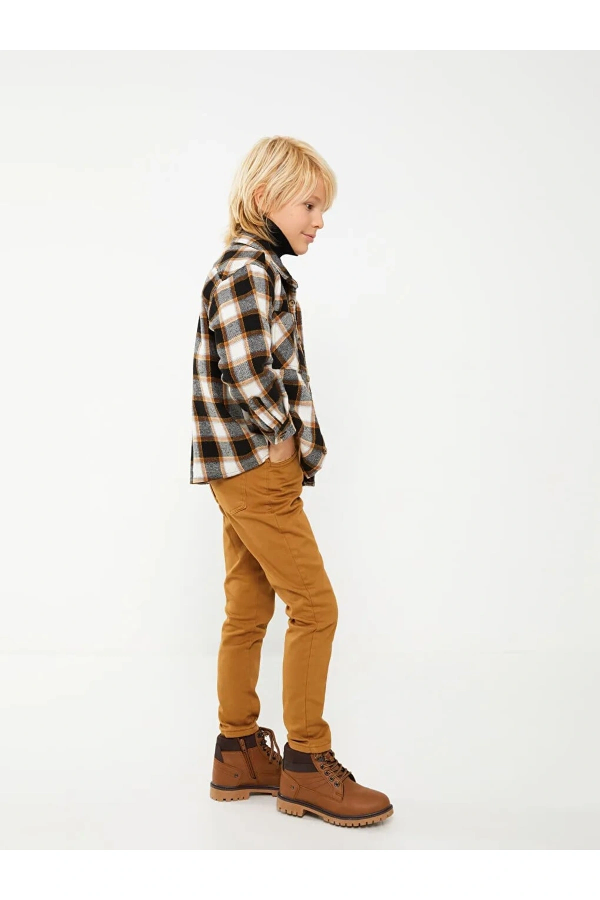 LCW Kids Kahverengi Super Skinny Fit Basic Gabardin Erkek Çocuk Pantolon