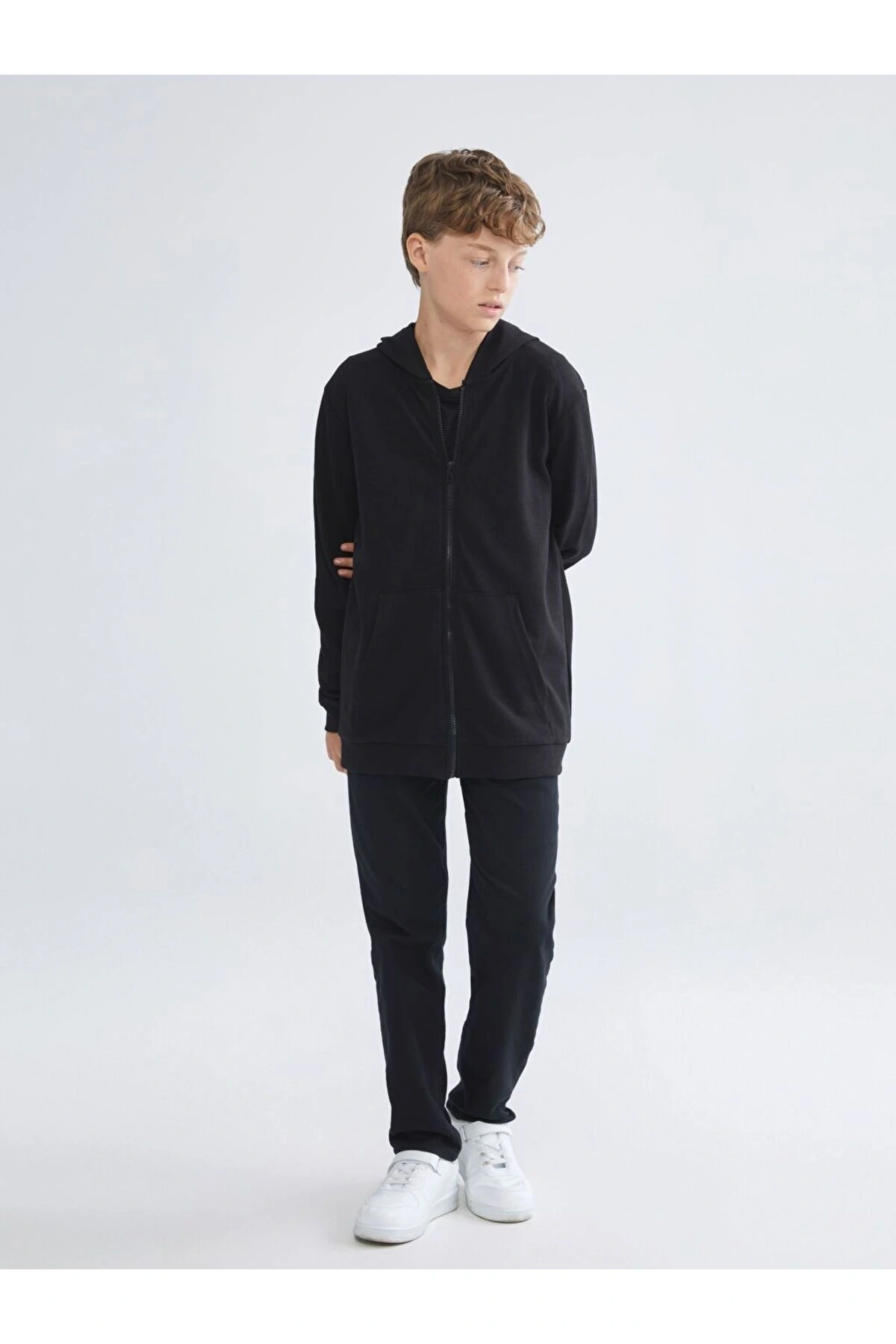 LCW Kids Kapüşonlu Erkek Çocuk Fermuarlı Sweatshirt