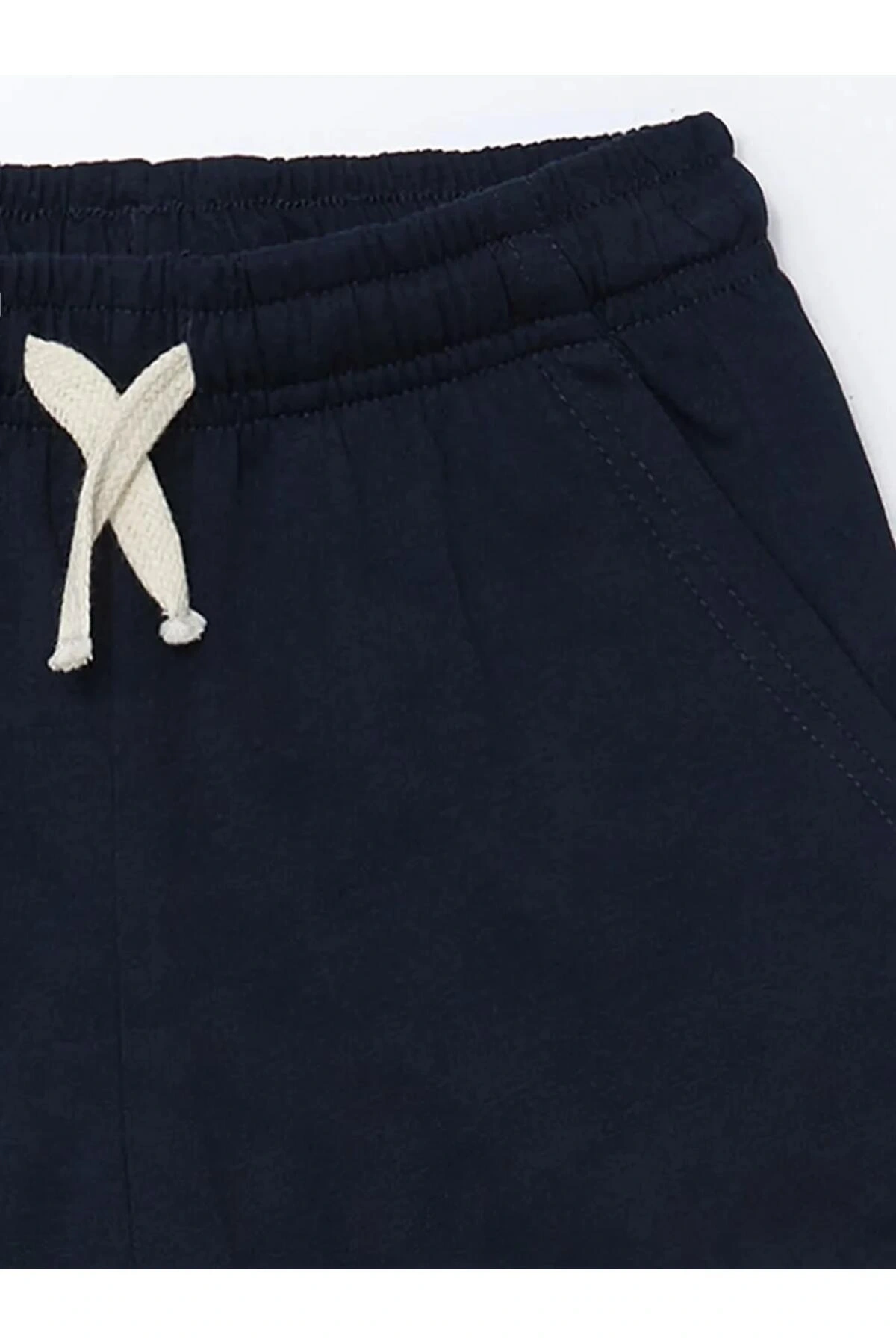 LCW Kids Lacivert Beli Lastikli Tokyo Baskılı Erkek Çocuk Şort