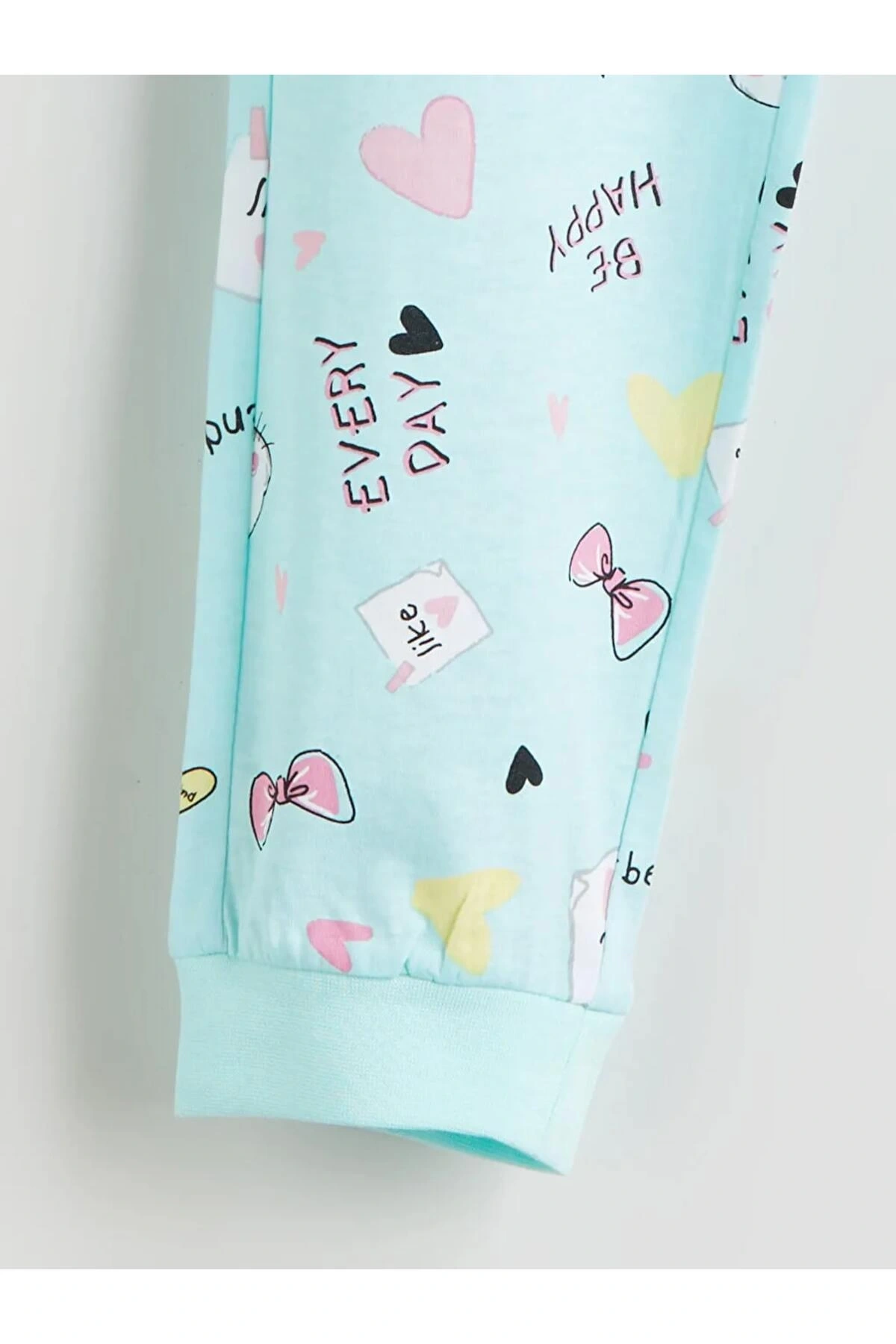 LCW Kids Pembe Bisiklet Yaka Kız Çocuk Pijama Takımı