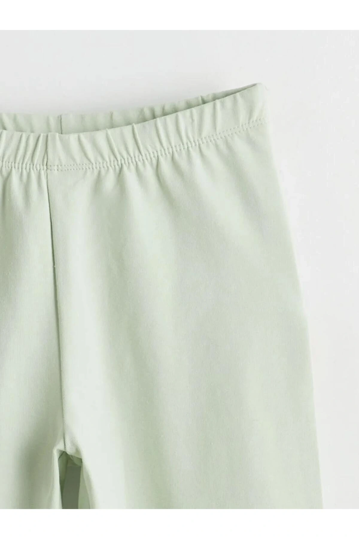 LCW Kids Yeşil Beli Lastikli 3/4 Boy Kız Çocuk Tayt