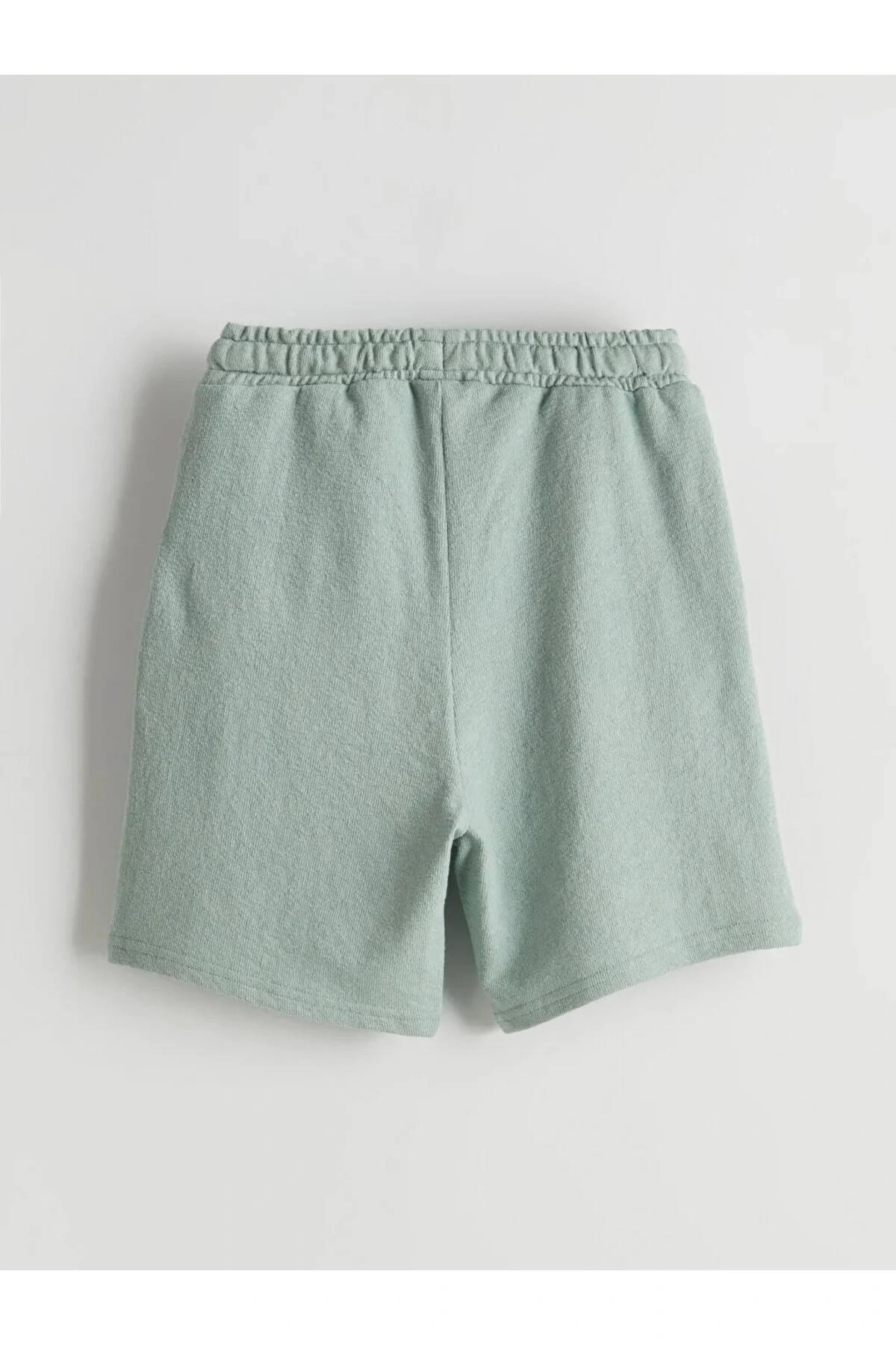 LCW Kids Yeşil Beli Lastikli Erkek Çocuk Şort