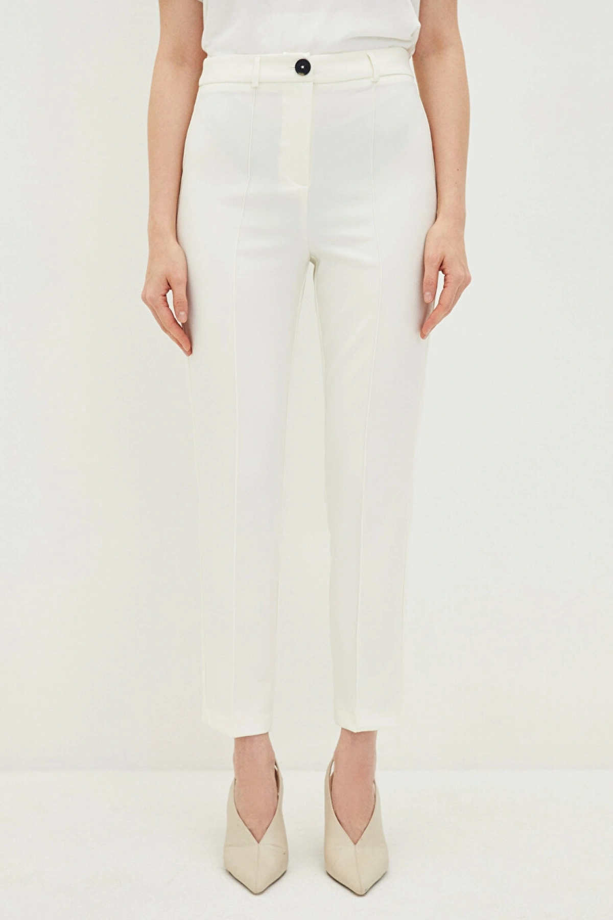 LCW Modest Ekru Slim Fit Düz Dobby Kumaş Kadın Pantolon