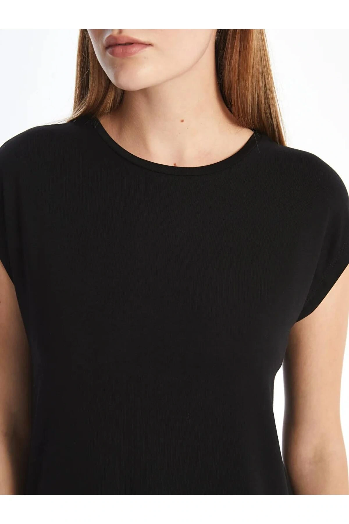 LCW Modest Siyah Bisiklet Yaka Kadın Tunik