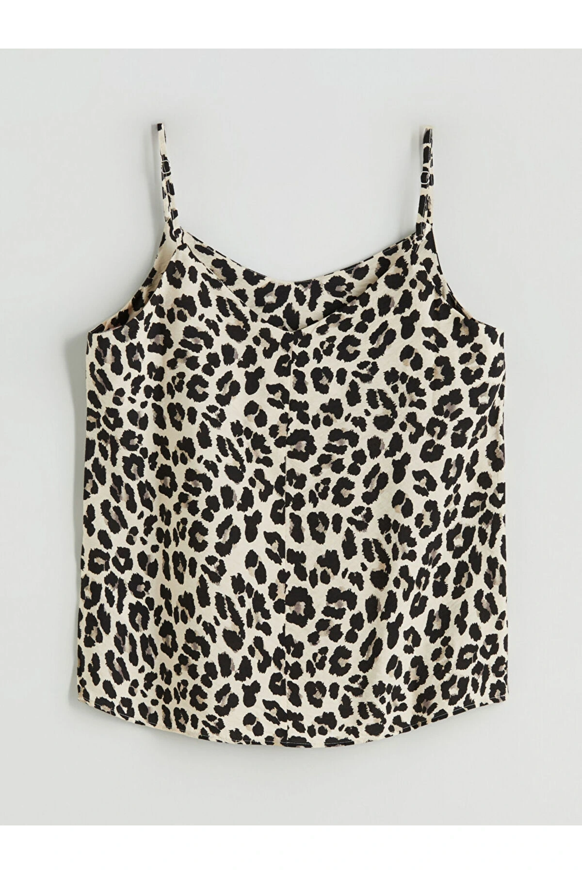 LCW V Yaka Leopar Desenli Askılı Bluz