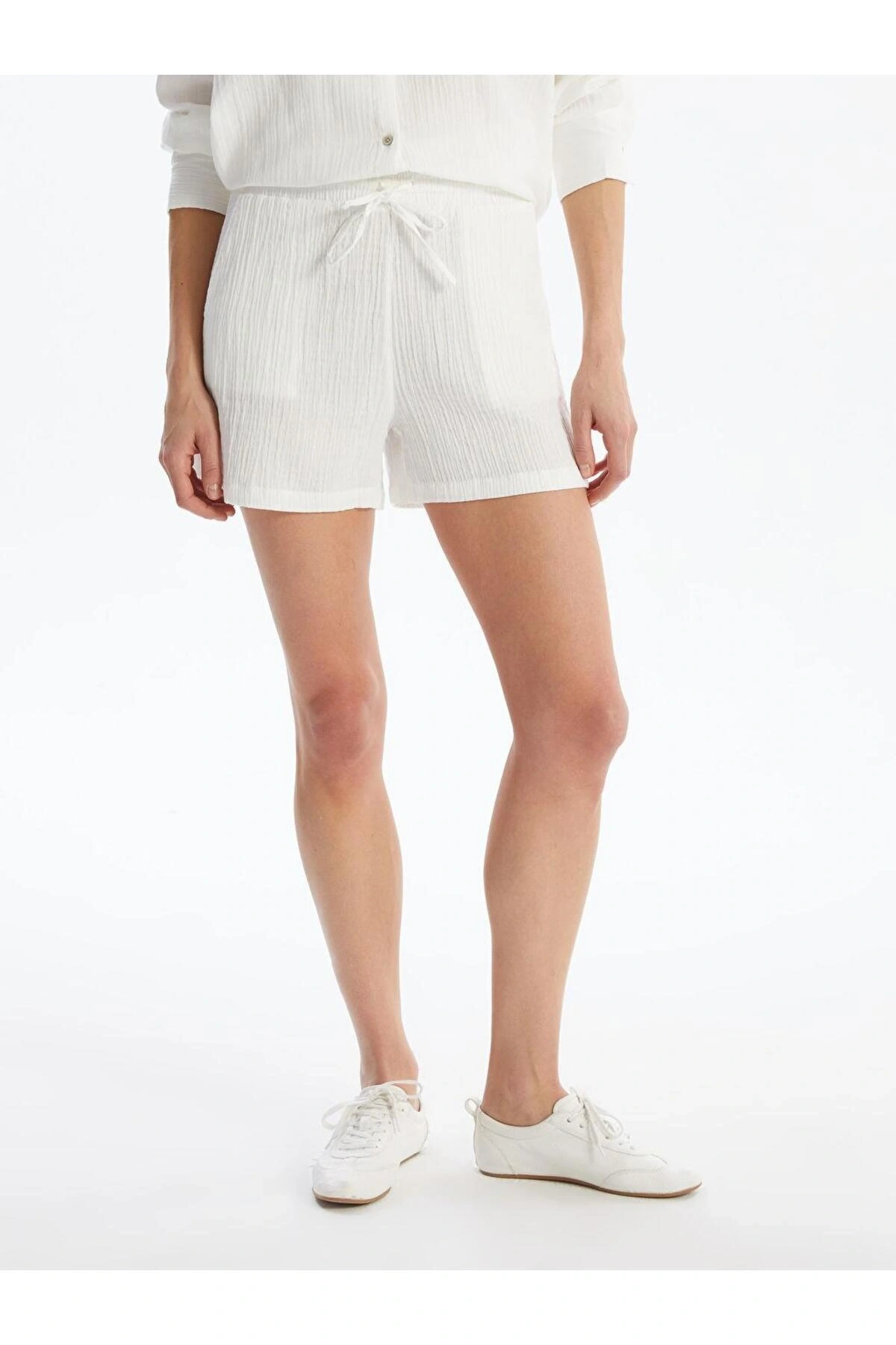 LCW Vision Beli Lastikli Dokulu Kadın Şort