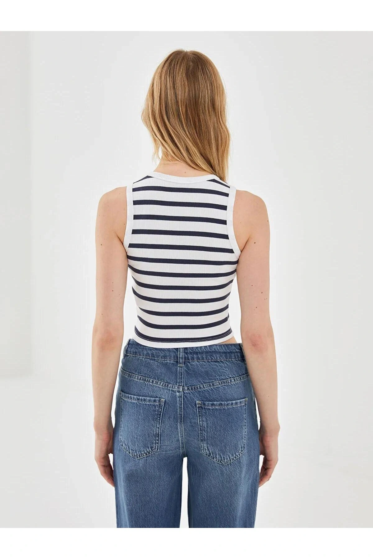 LCW Vision Bisiklet Yaka Çizgili Kadın Crop (S5)