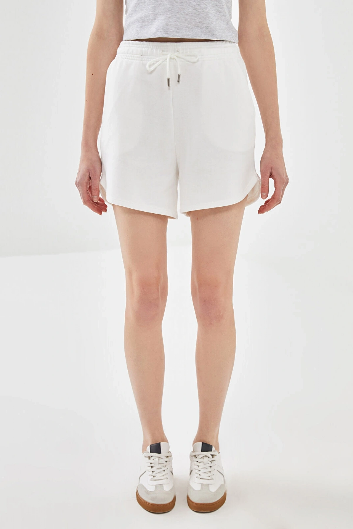 LCW Vision Ekru Beli Lastikli Kadın Şort