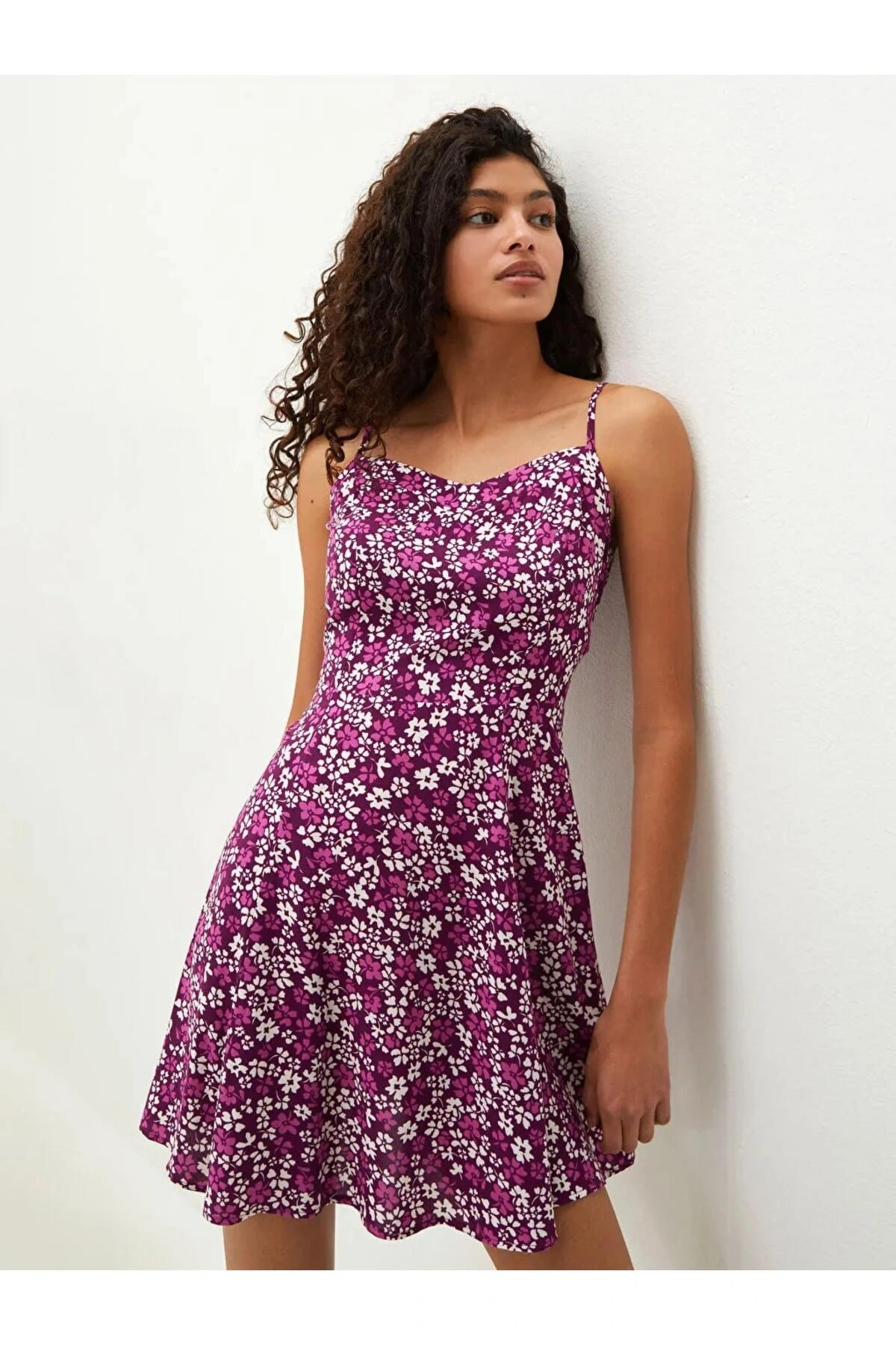 LCW VisionMor Askılı Desenli Viskon Kadın Elbise