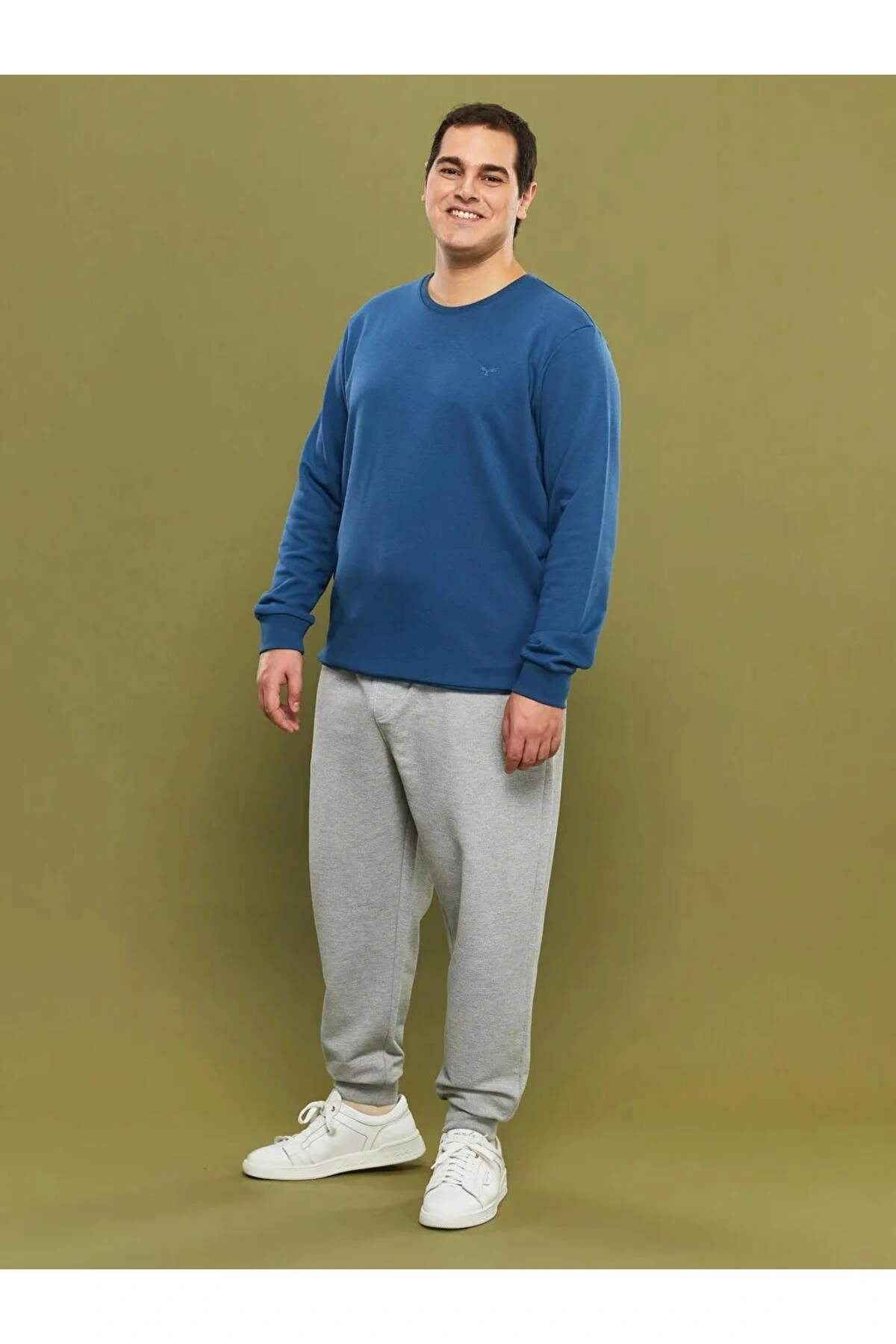 LCWAIKIKI Basic Indigo Büyük Beden Bisiklet Yaka Uzun Kollu Basic Erkek Sweatshirt