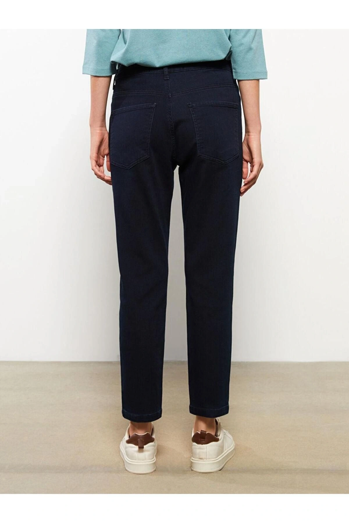 LCWAIKIKI Basic Slim Fit Düz Kadın Jean Pantolon