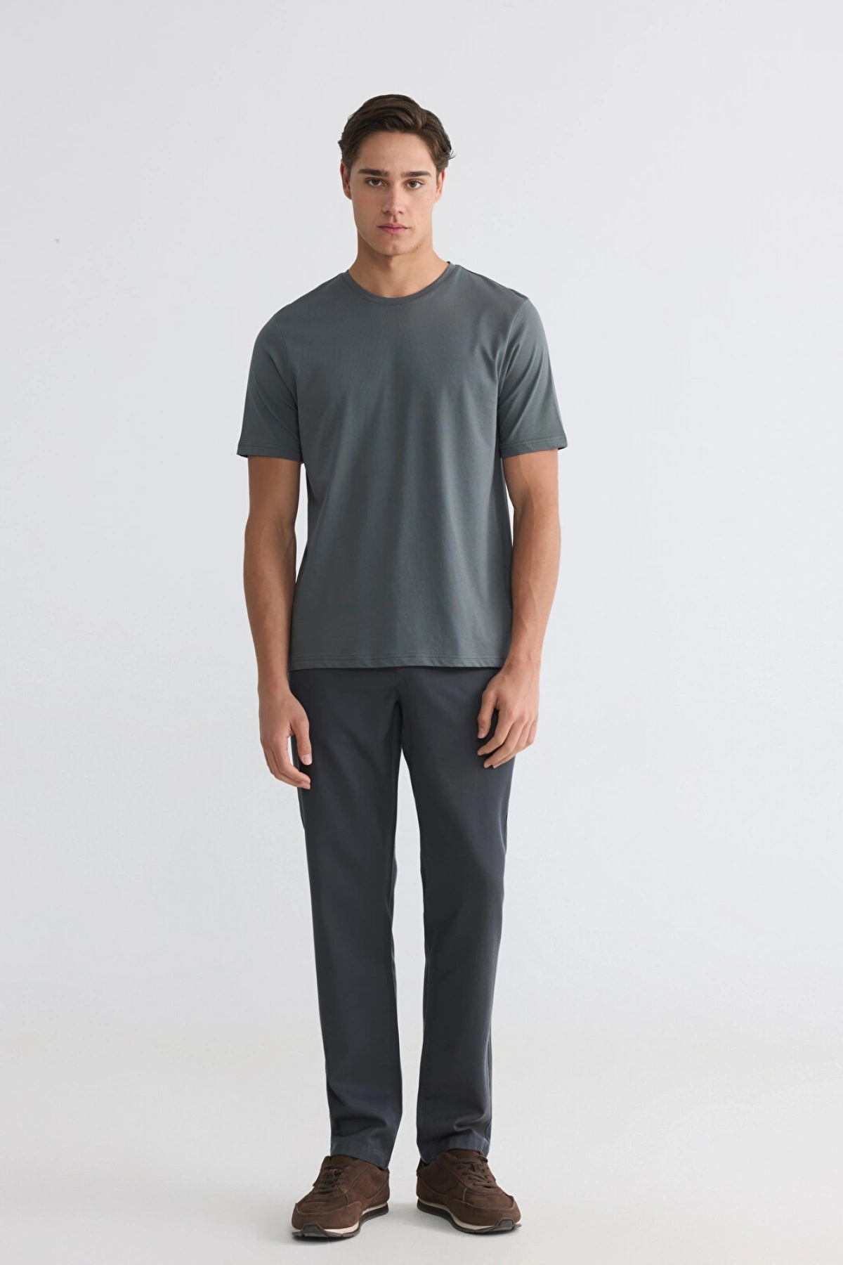 LCWAIKIKI Classic Antrasit Regular Fit Erkek Chino Pantolon