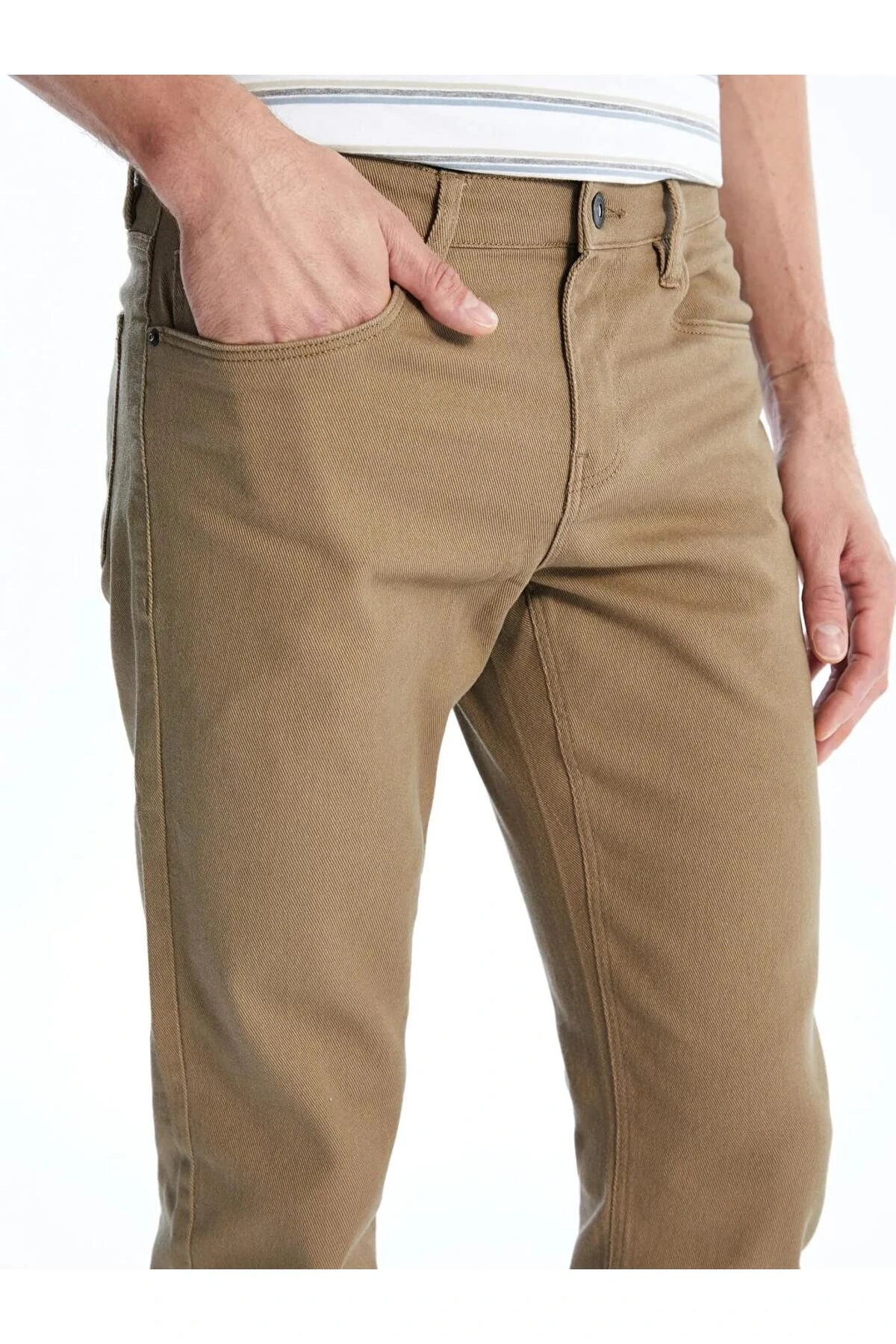 LCWAIKIKI Classic Bej Dar Kalıp Erkek Chino Pantolon