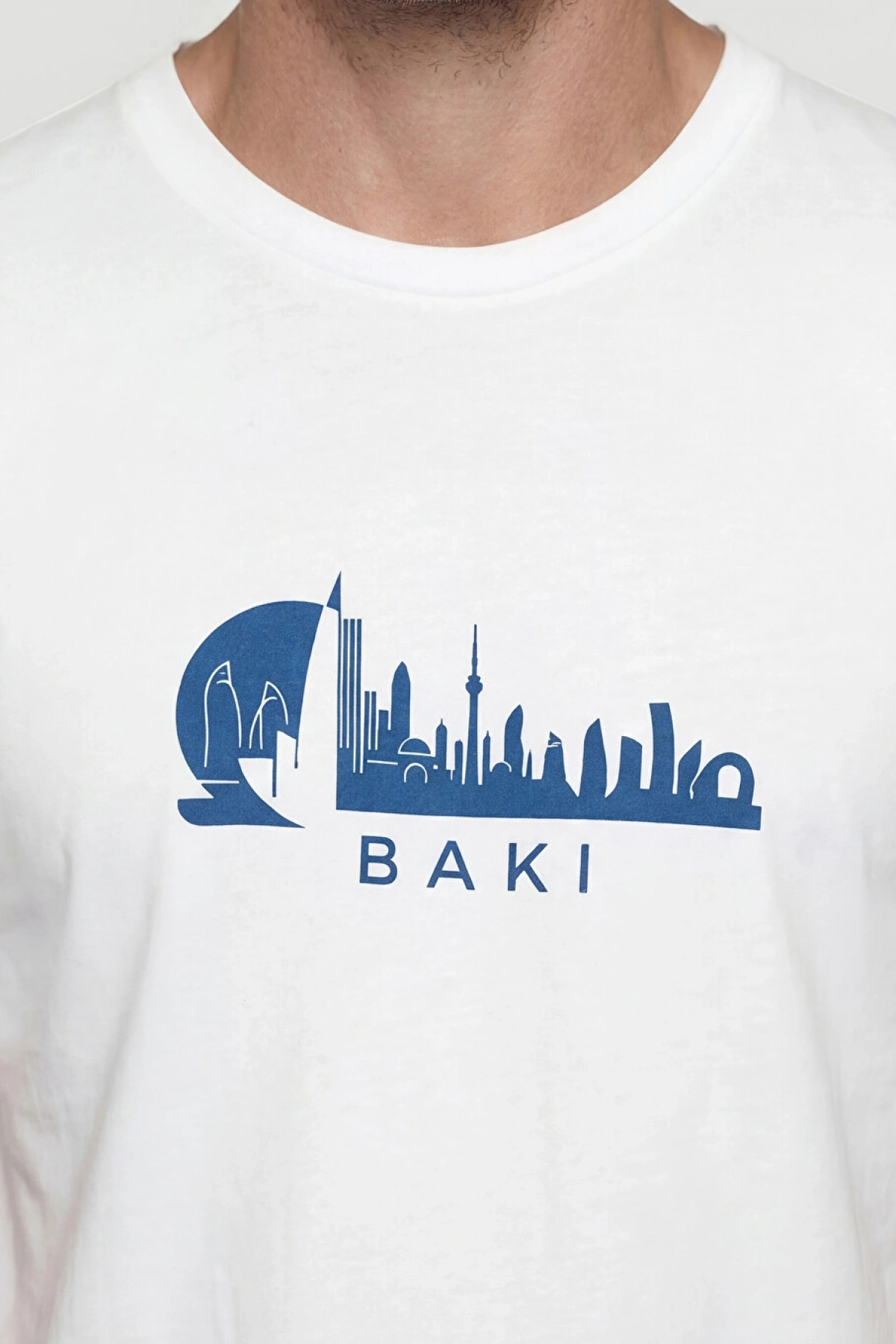 LCWAIKIKI Classic Beyaz Bisiklet Yaka Baskılı Erkek Tişört