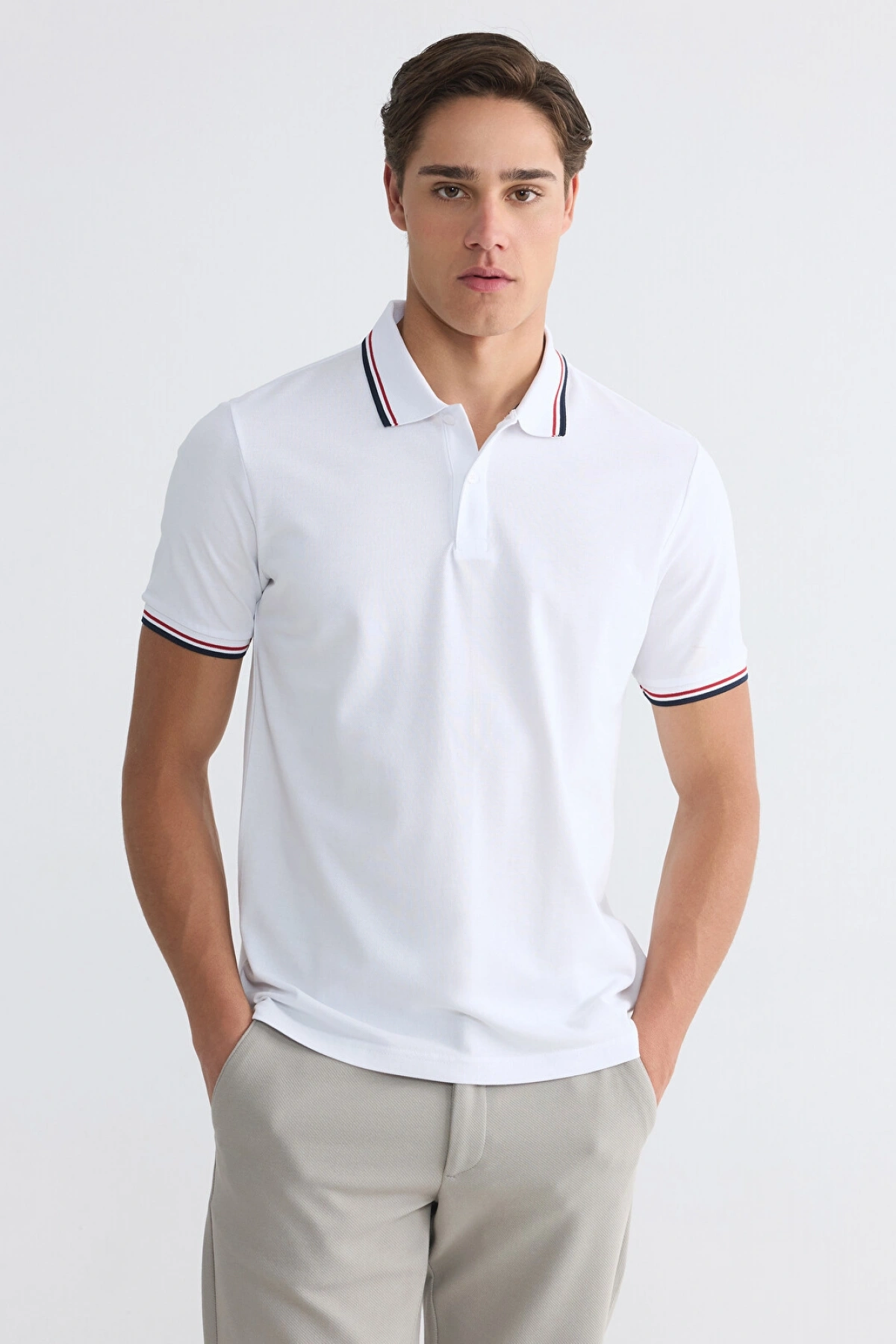 LCWAIKIKI Classic Beyaz Polo Yaka Pike Erkek Tişört