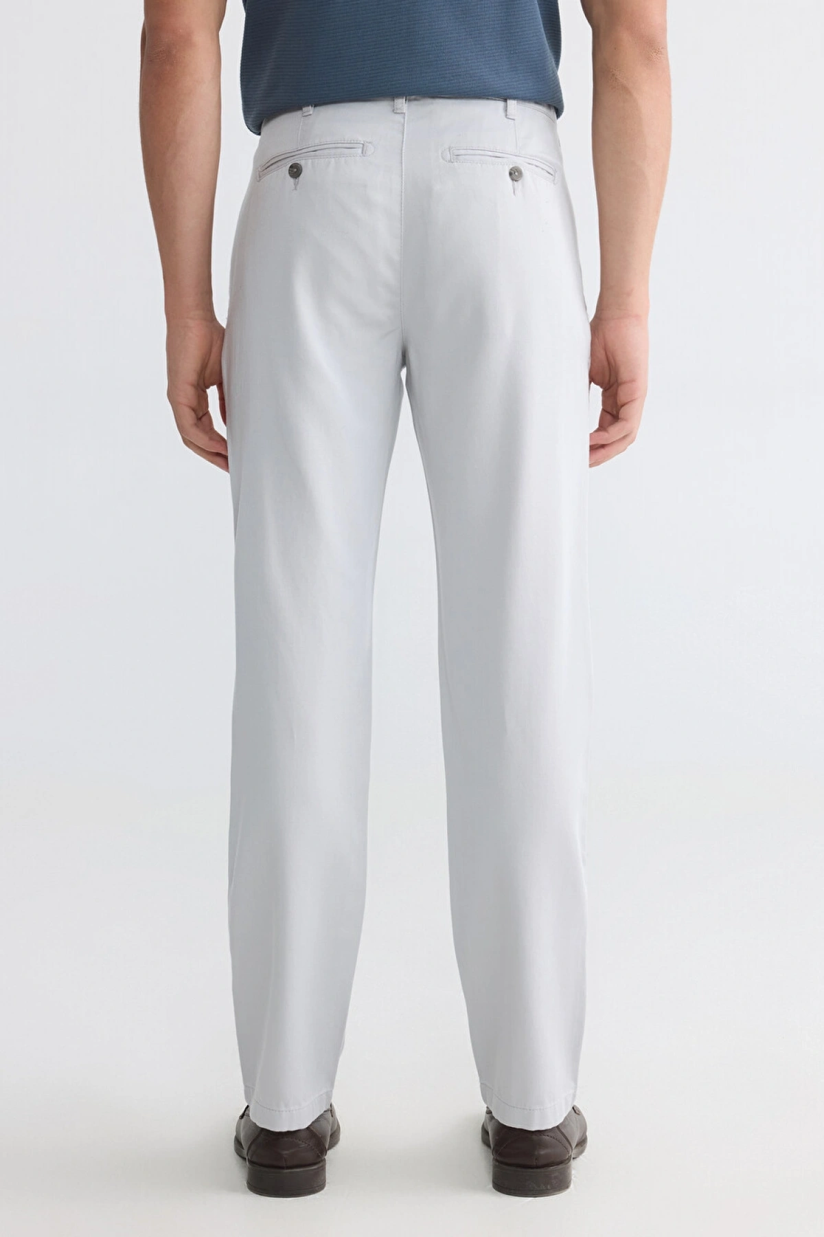 LCWAIKIKI Classic Gri Regular Fit Erkek Chino Pantolon