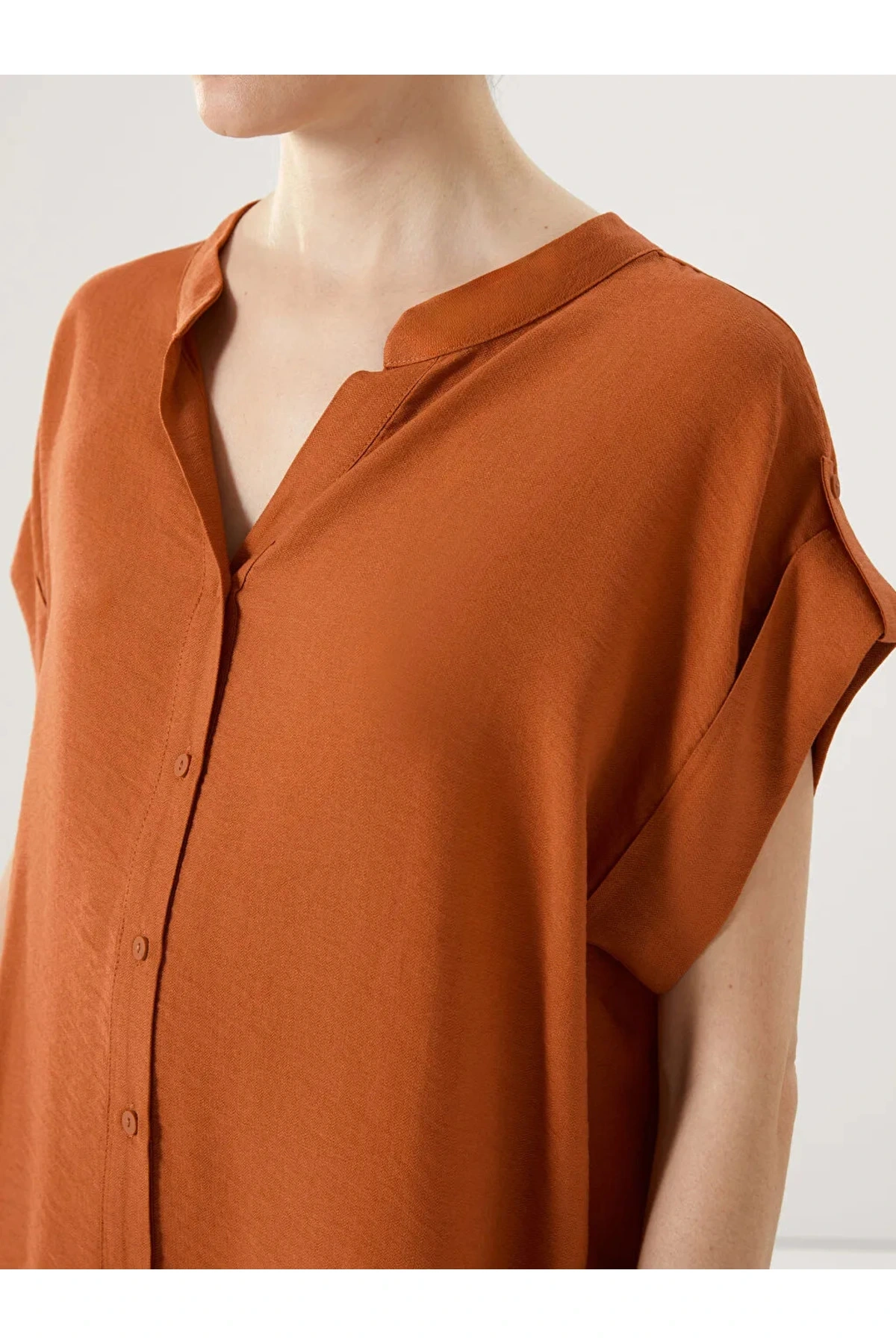 LCWAIKIKI Classic Kaçık Yaka Oversize Kadın Bluz