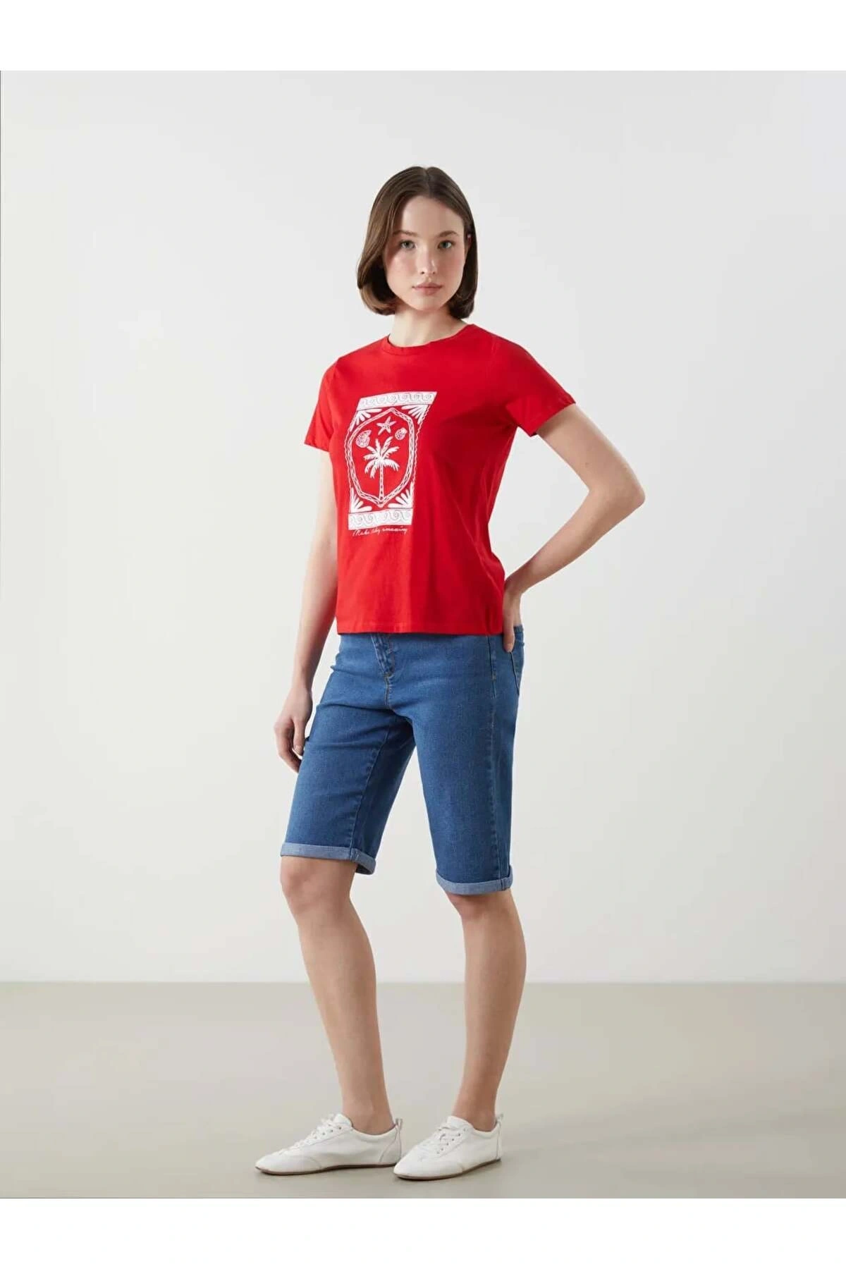 LCWAIKIKI ClassicIndigo Dar Fit Kadın Jean Şort