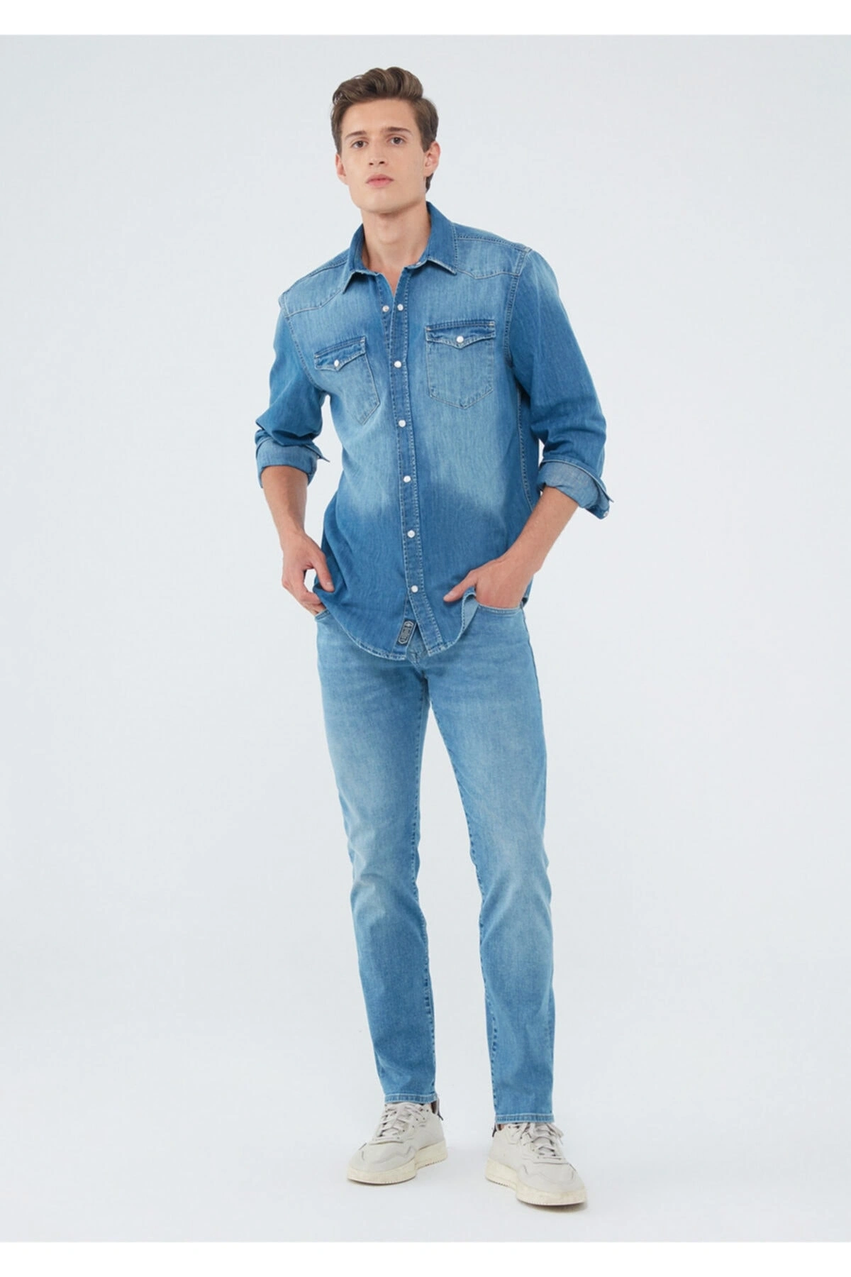 MARCUS Sky Blue Mavi Black