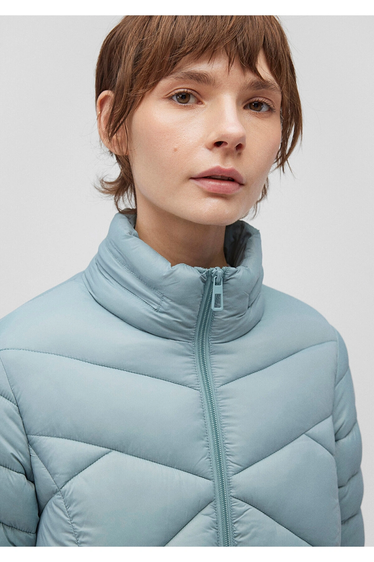 Mavi Dik Yaka Şişme Mont