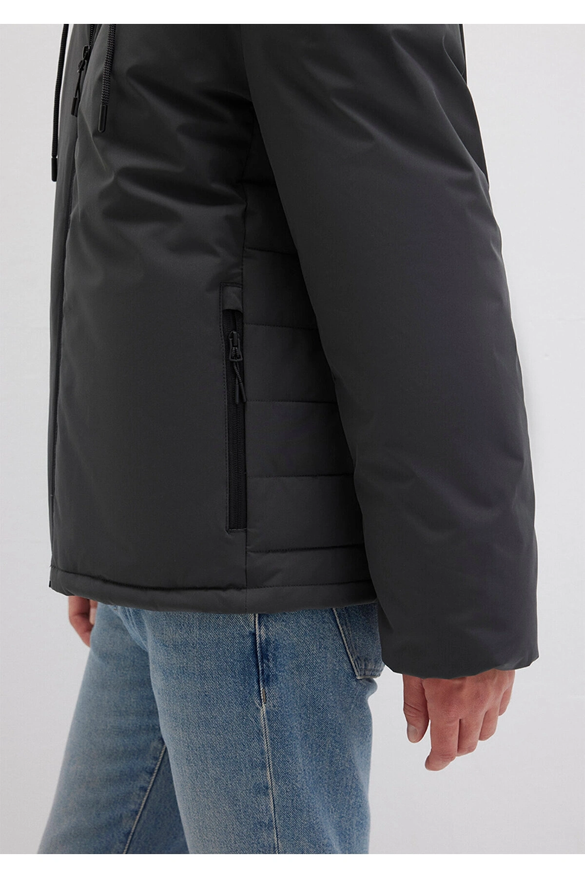 Mavi Kapüşonlu Antrasit Şişme Mont