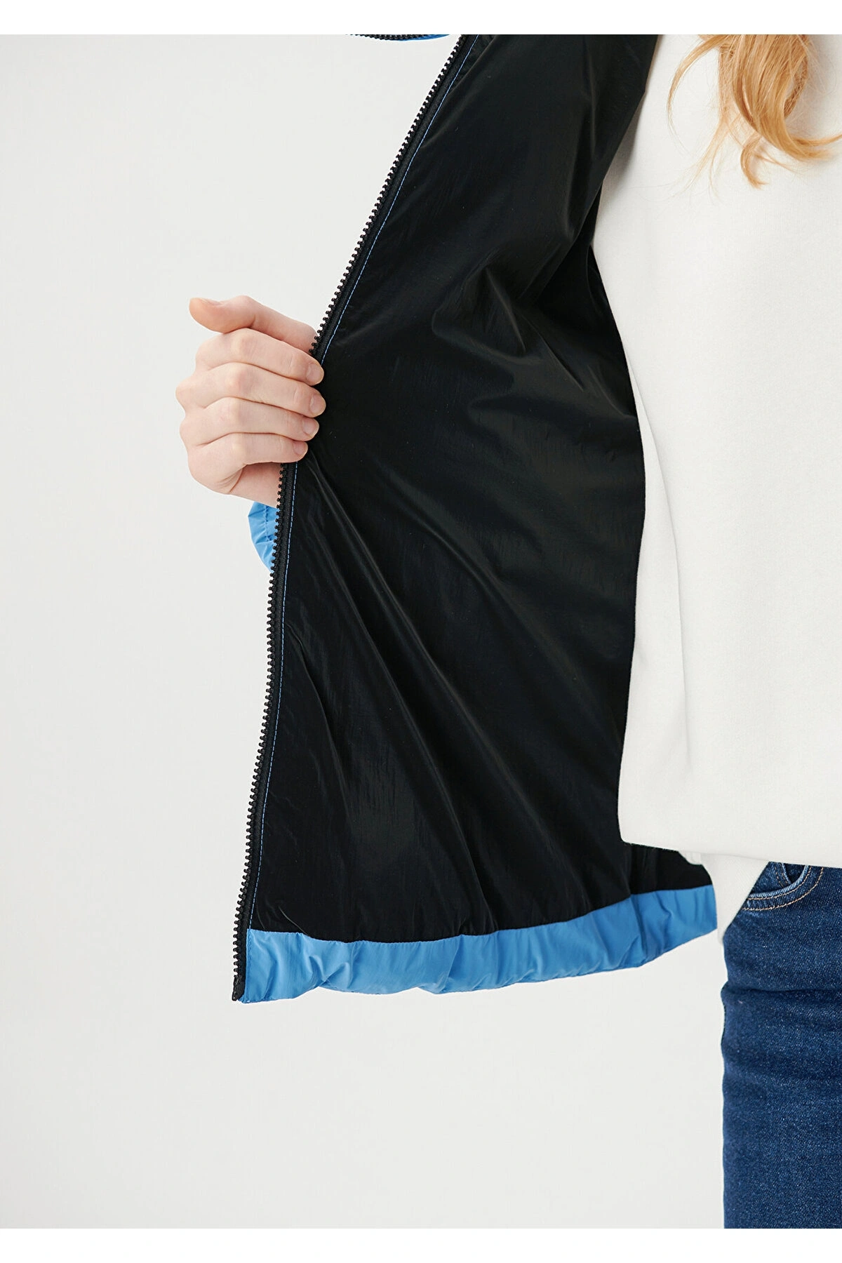 Mavi Kapüşonlu Şişme Mont